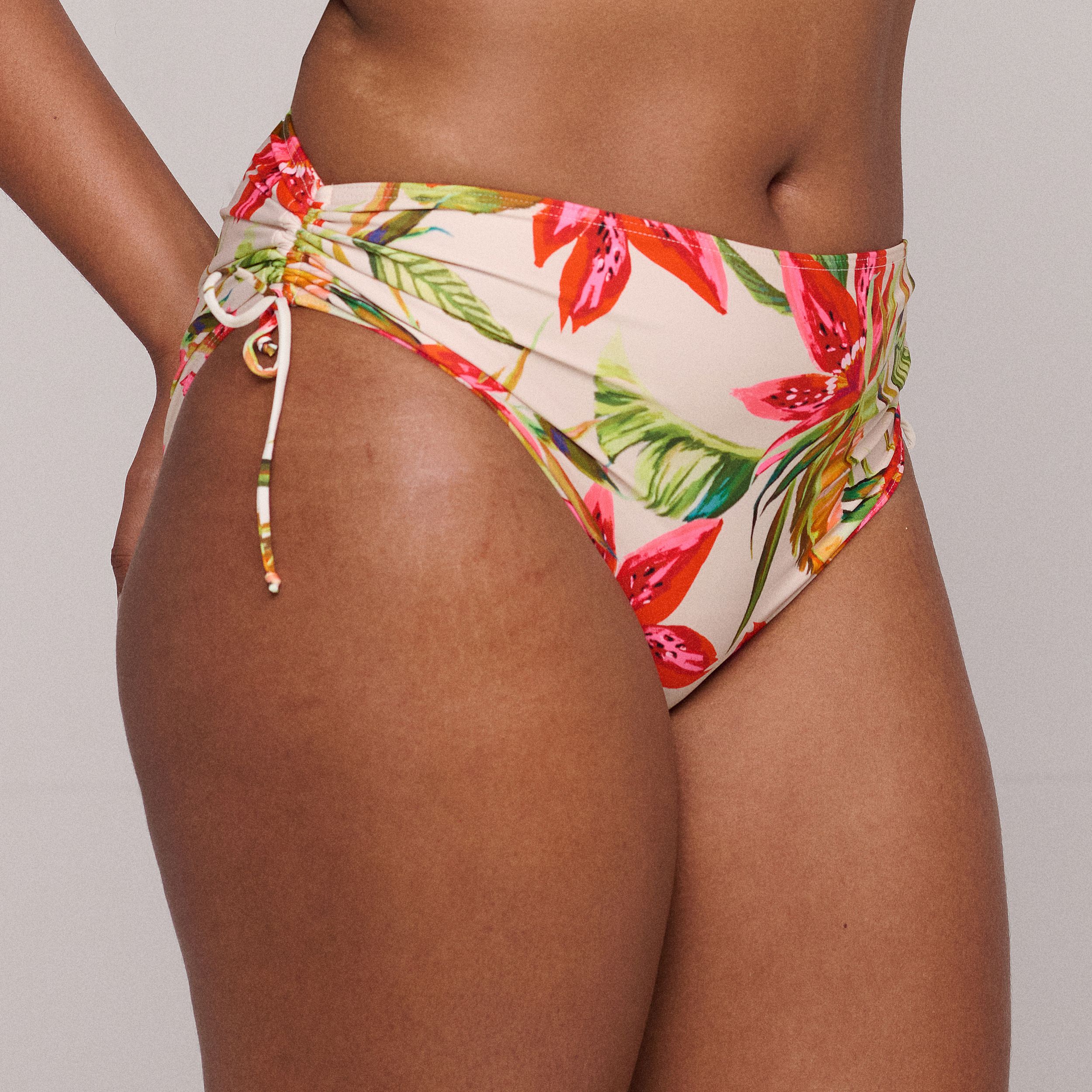 PrimaDonna |  TANZANIA Calm tropics Bikini Taillenslip m. Schnur | 48 | calm tropics