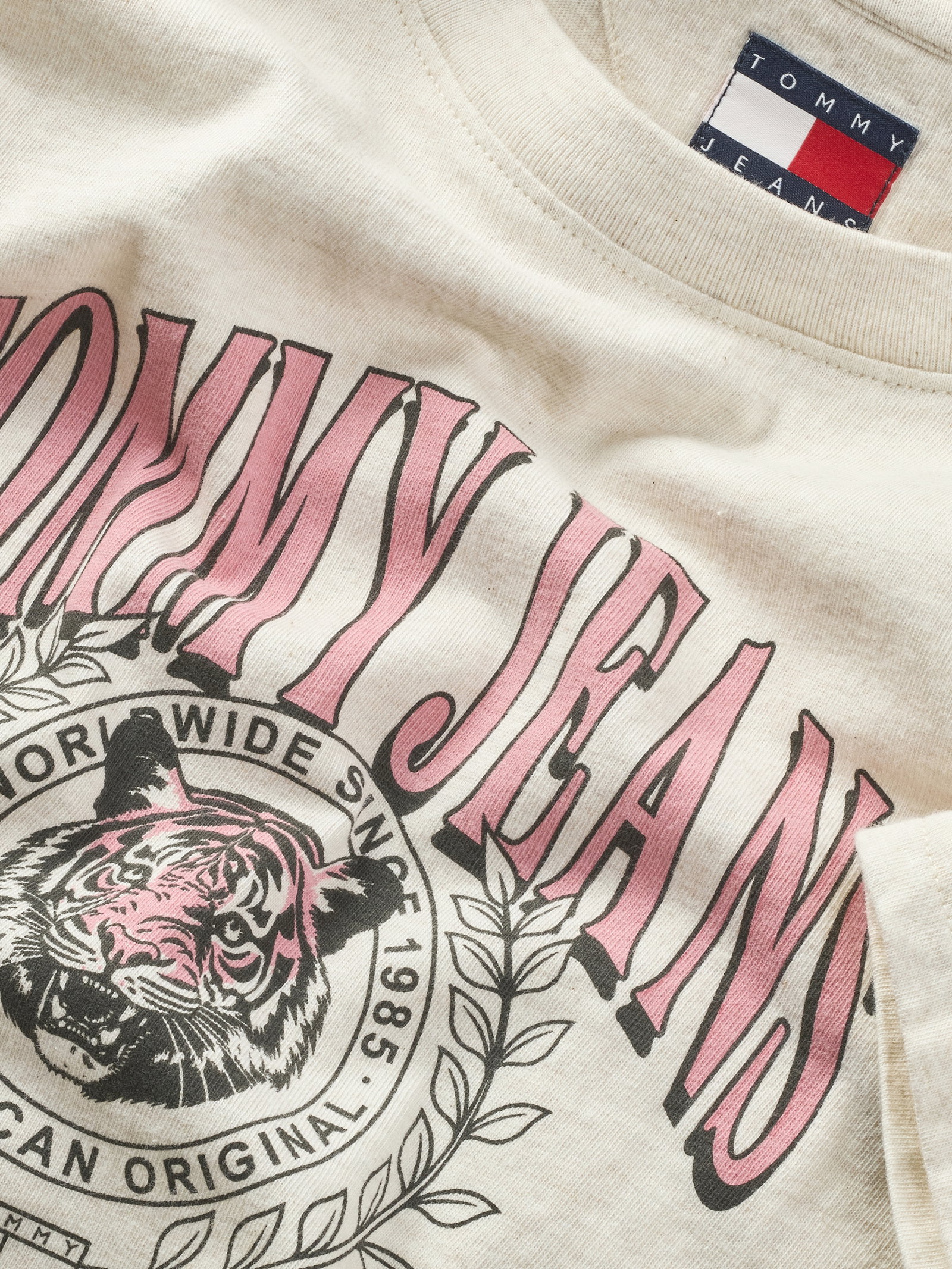 Tommy Jeans Shirt #7