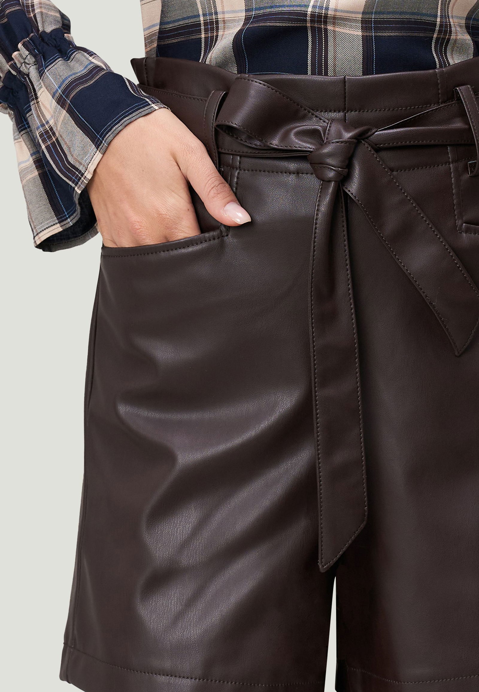 Zero | Zero Shorts | 44 | chocolate plum