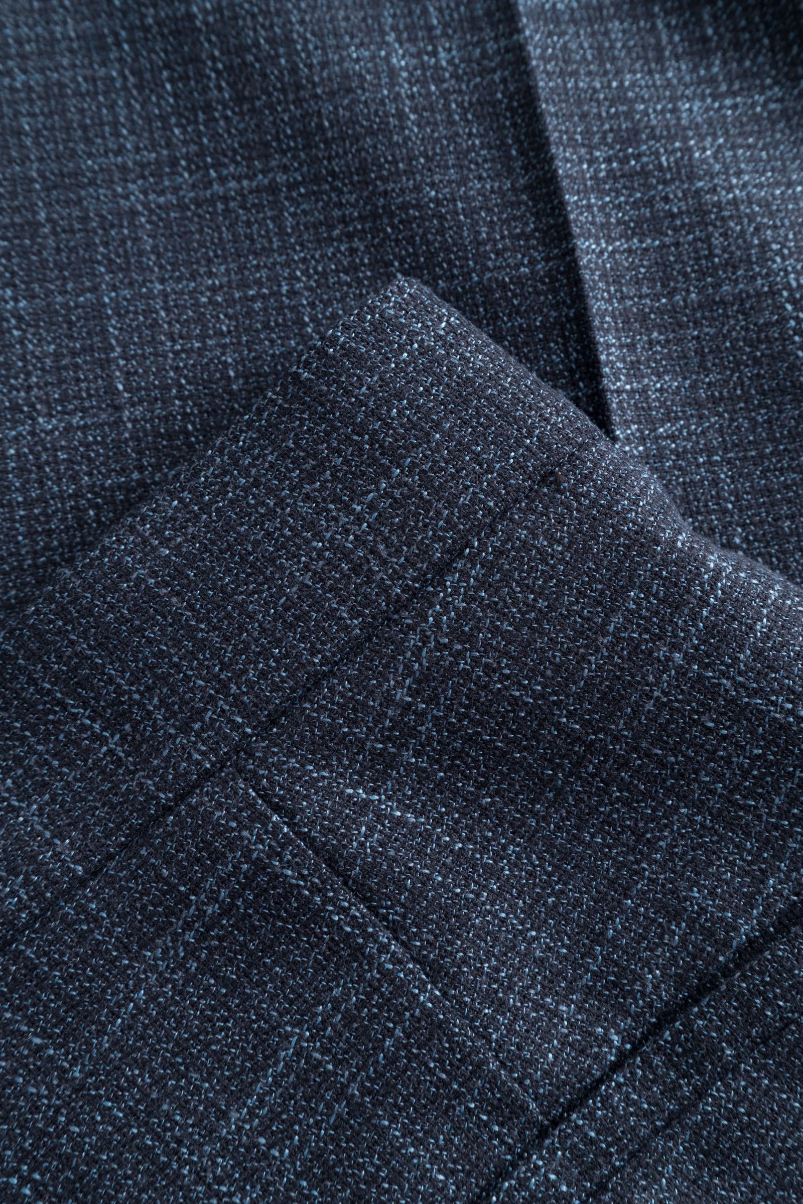 fc794f22f5730e3b8278c147e5a592e9 |  11 Melwin 12 10018130, Charcoal | 102 | navy