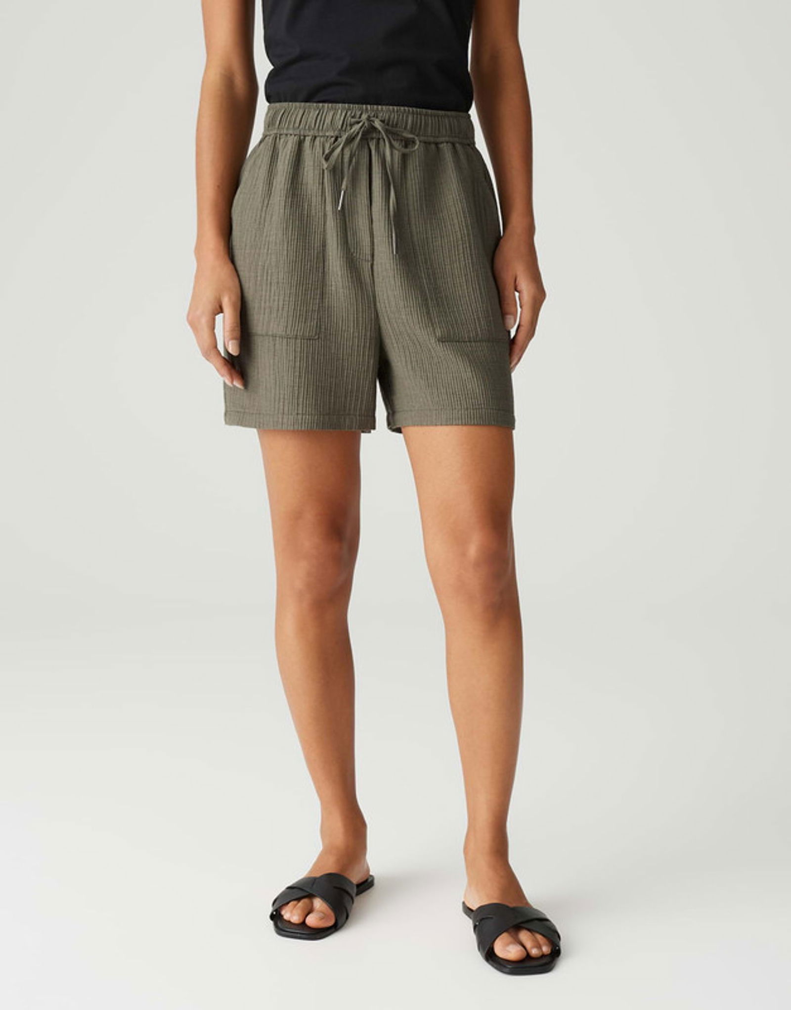 4f1f0bf94ea781a9ccfcd2c10051cf12 Opus |  Opus Shorts  | 40 | 804_30034