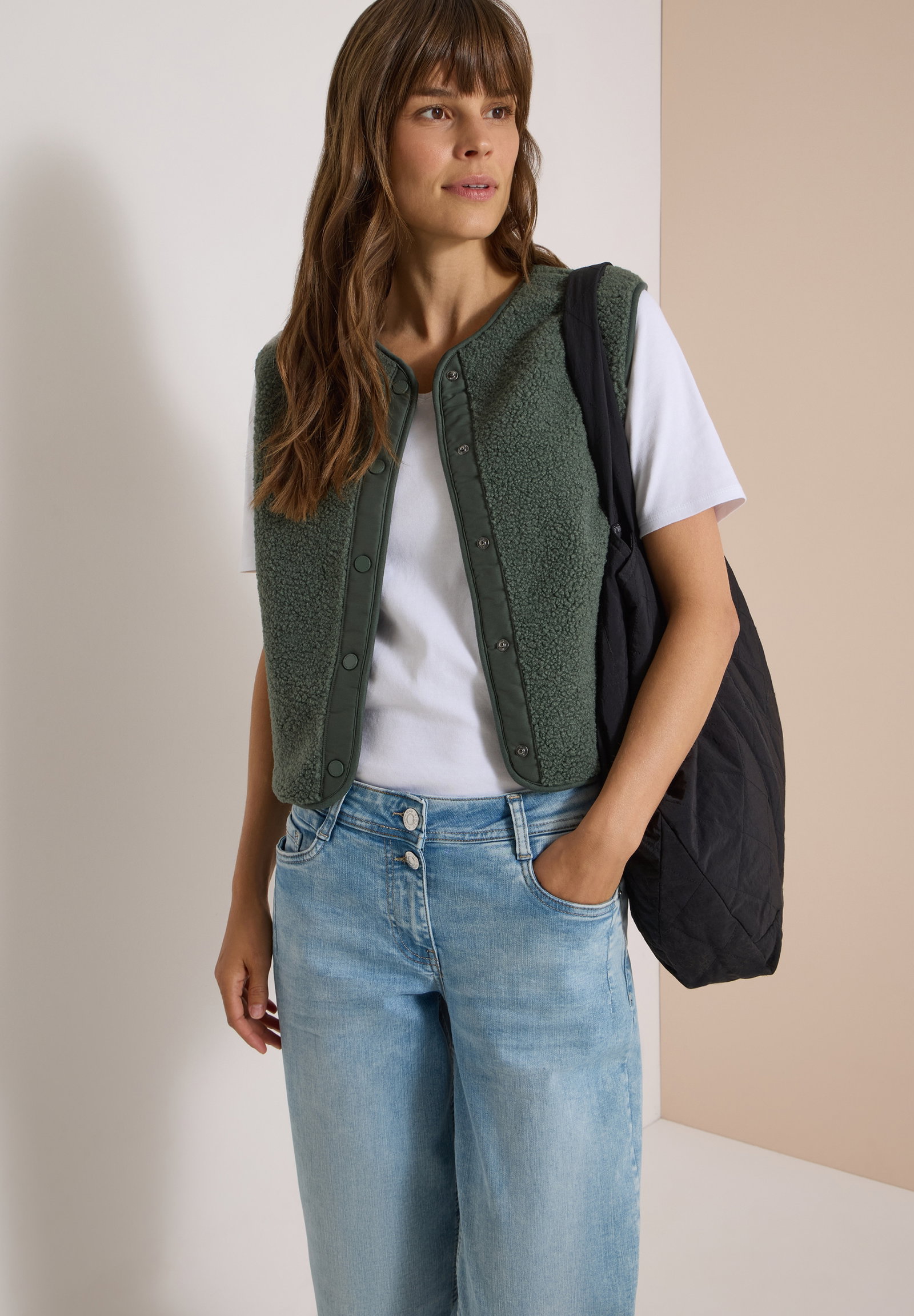 NOS Solid Matmix Teddy Vest, dried olive green #3