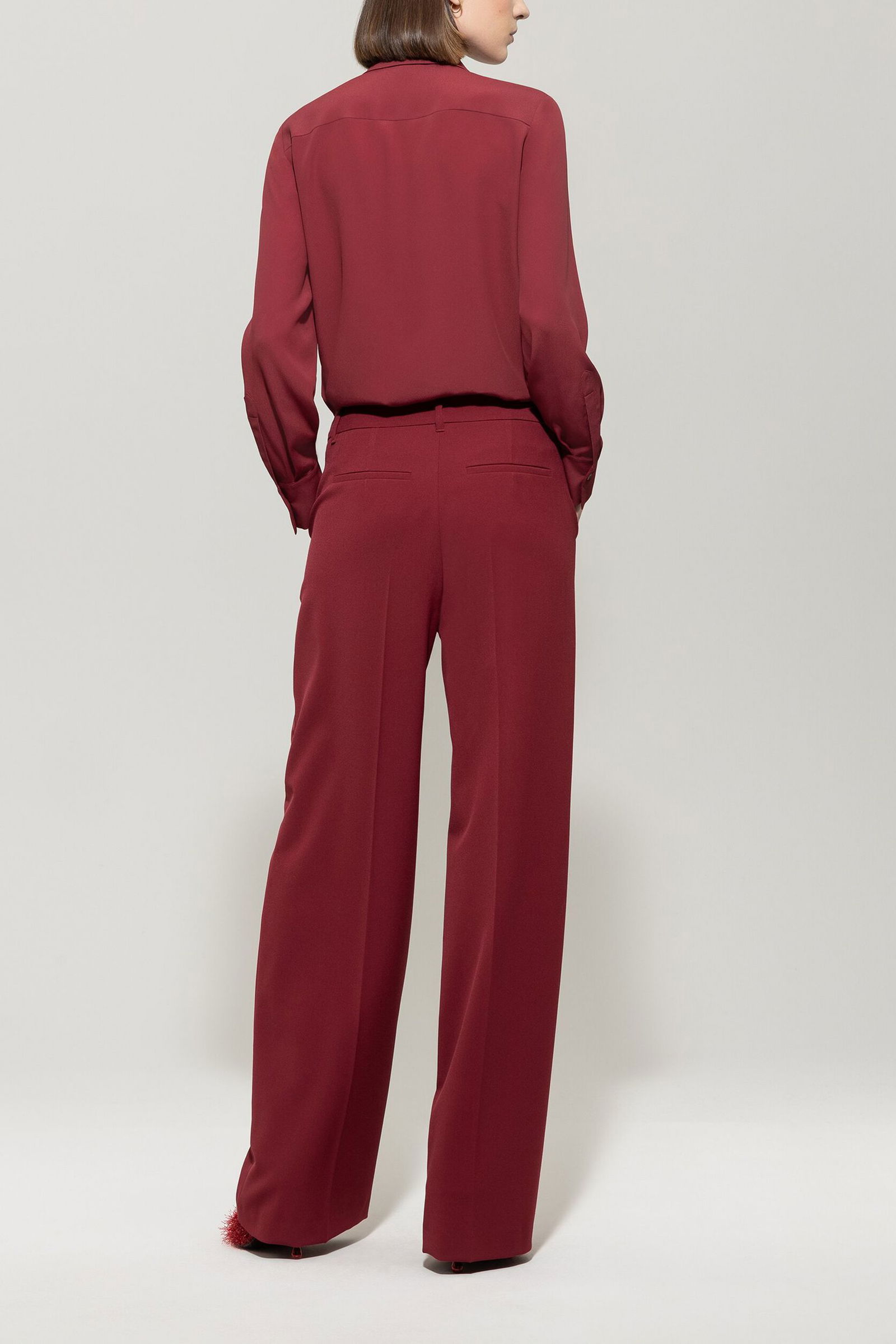  | Hose, berry red | 36 | 1952_472