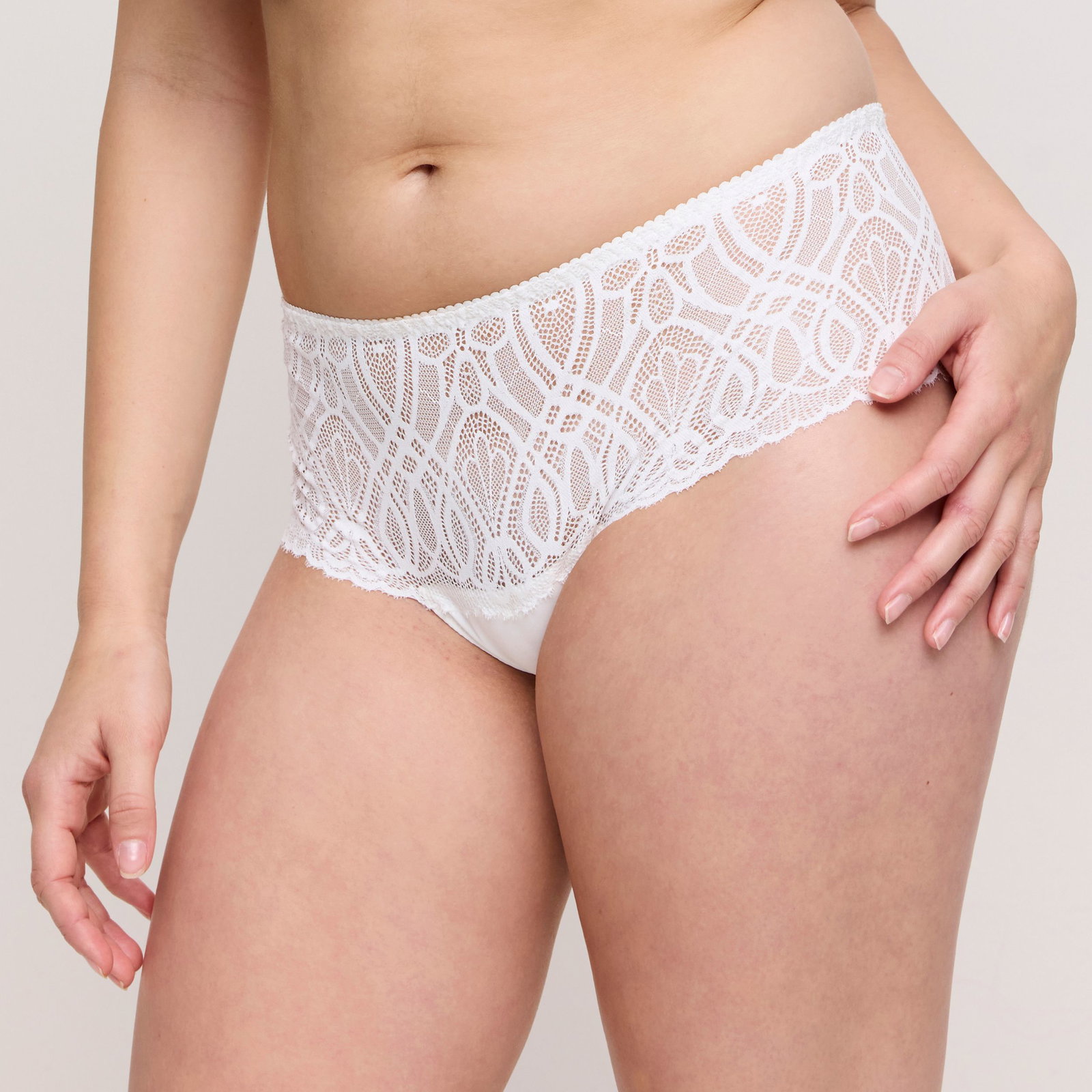 f9405eab23a873f6c00078cdde4c0bd5 PrimaDonna | PrimaDonna String "Salerno" | 40 | natur