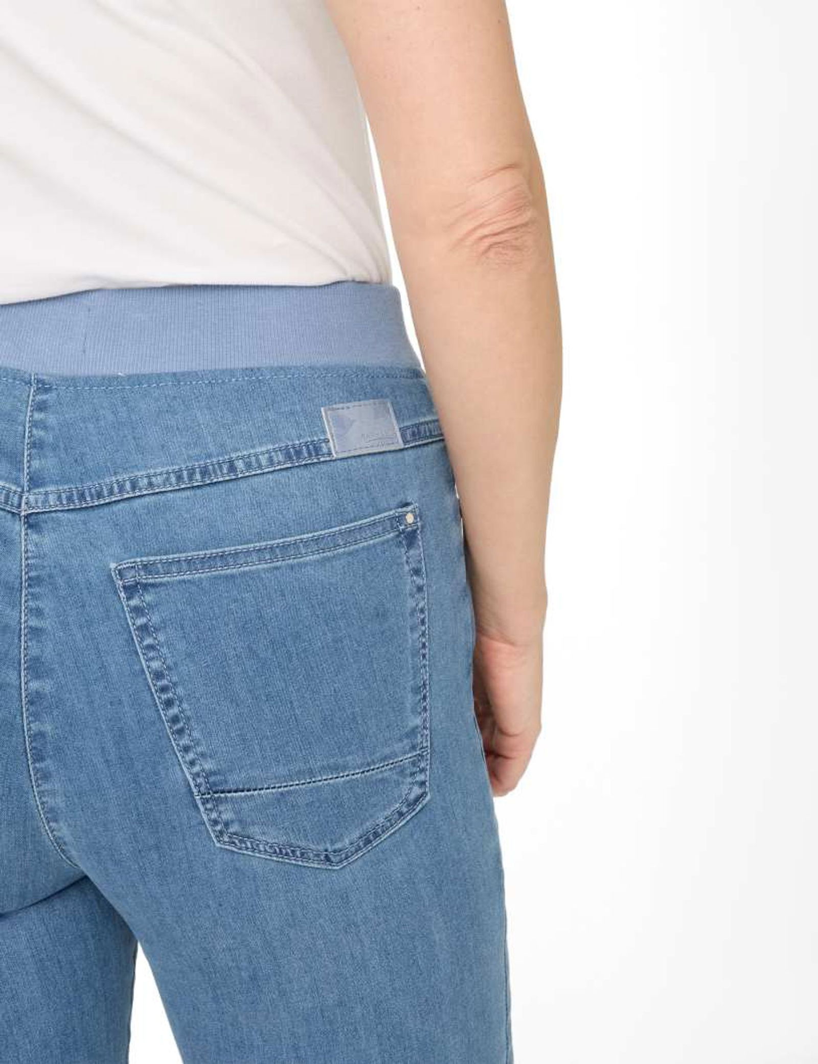 Raphaela by Brax |  Raphaela by Brax Slim Jeans "Style Pamina Fun'' | 38 | bleached,slightly used