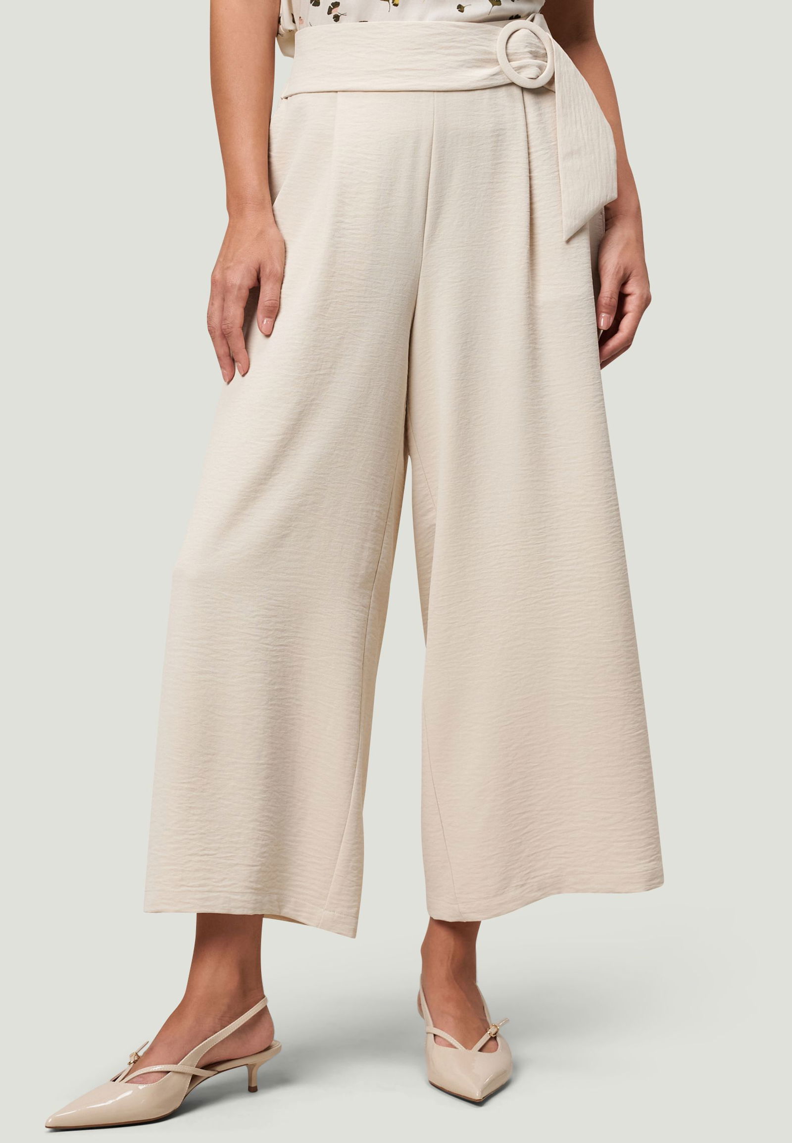 bb1123bb96d0821ee23ae213cf37ed06 Zero | Zero Schmale Hose | 44 | french oak