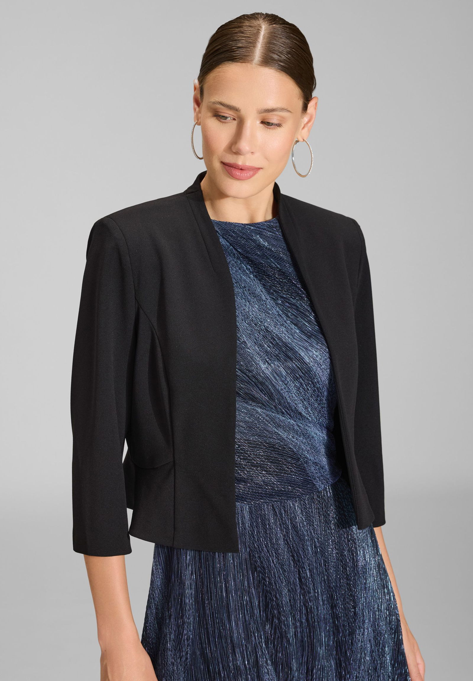 |  Taillierte Jacke aus Jersey Crêpe, black | 36 | black