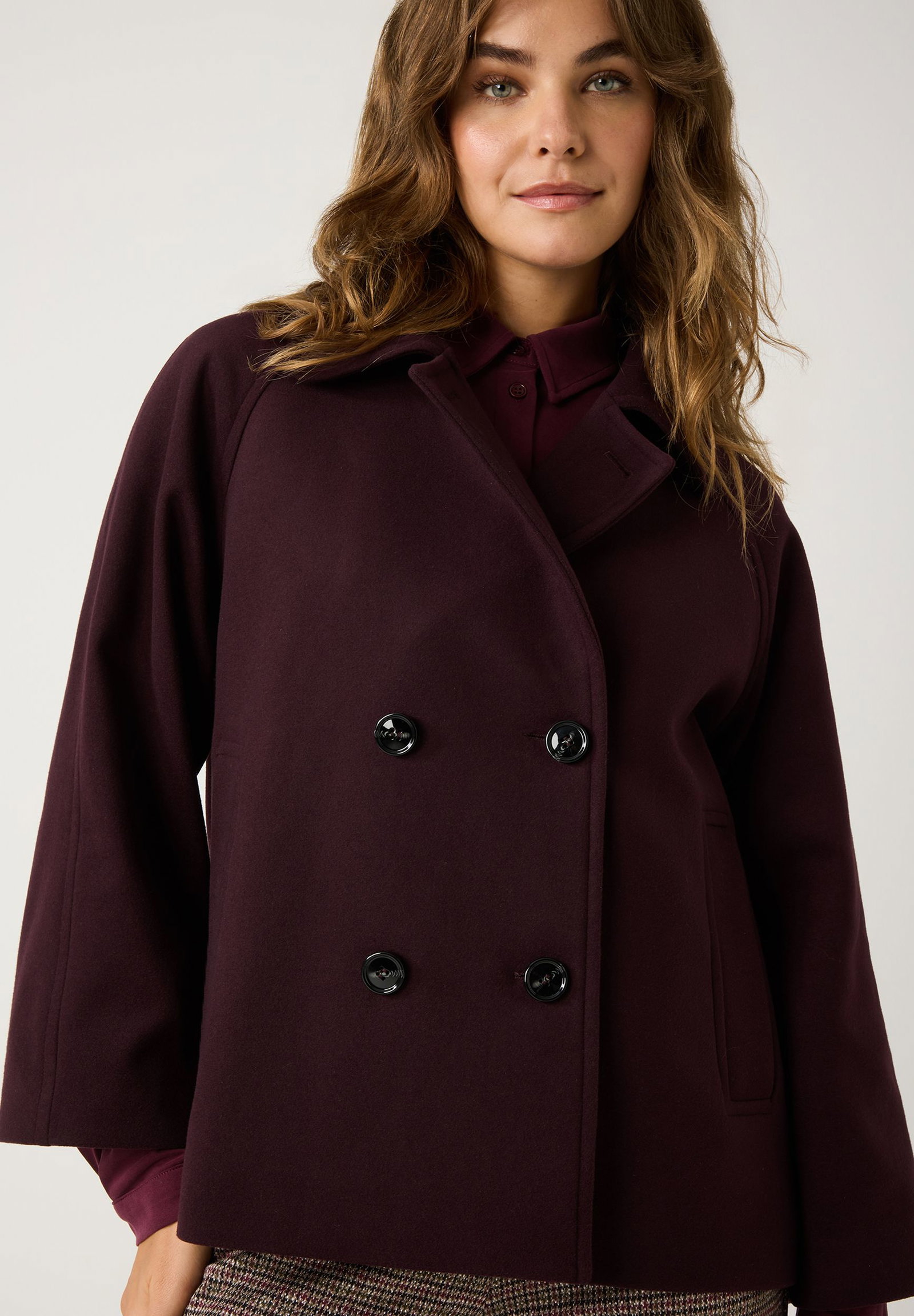 9948c33a60a5d0d3bf574b03b8767e12 More & More | More & More Zweireihige Jacke | 36