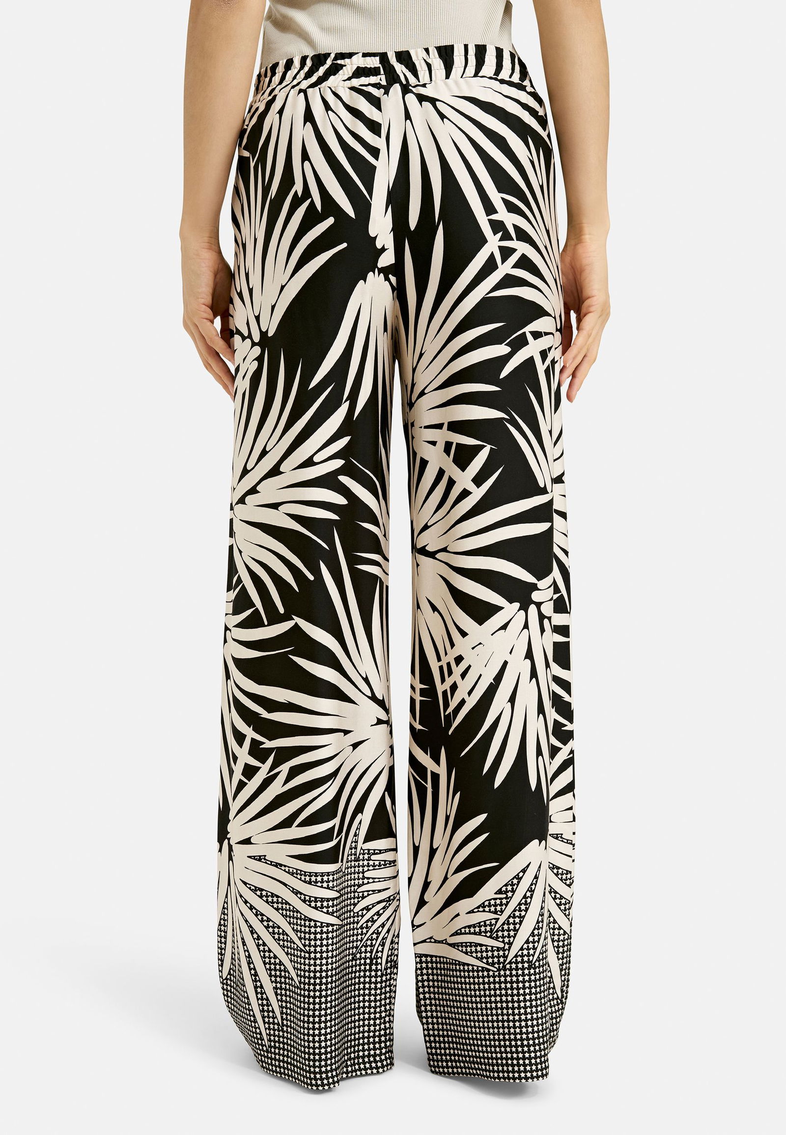 Milano |  Milano Schmale Hose  | 42 | black print
