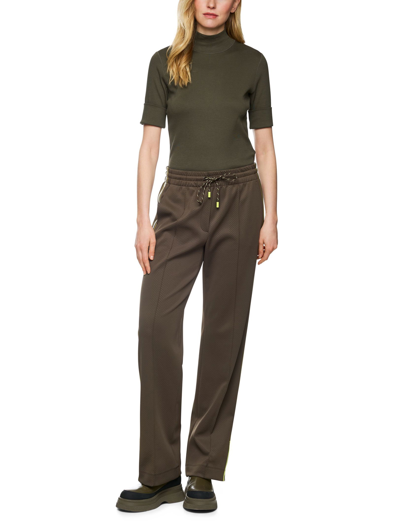 4e95e4b768b0e8b70f143268308eae19 Marc Cain Sports | Basic-Shirt aus Baumwollstretch | 46