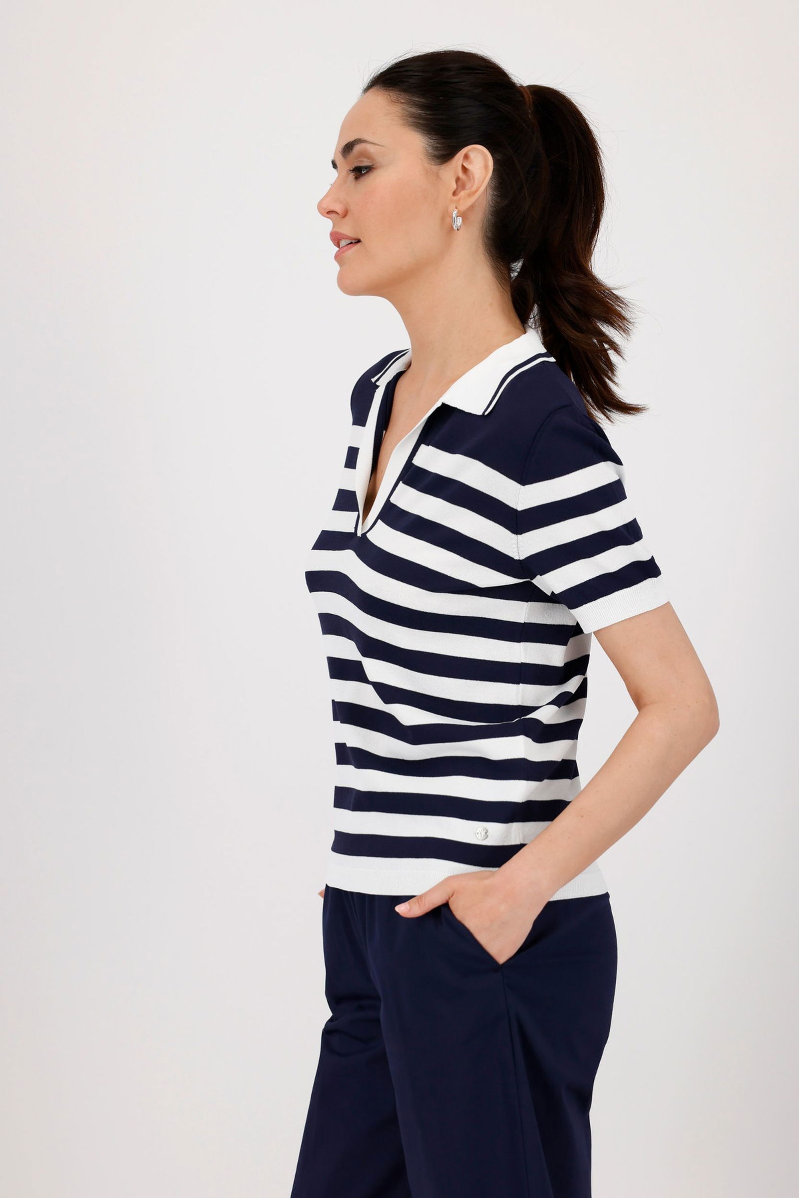 6230ad5429ecd1d18d6dc63a2efdcd56 Monari |  Monari Pullover  | 38