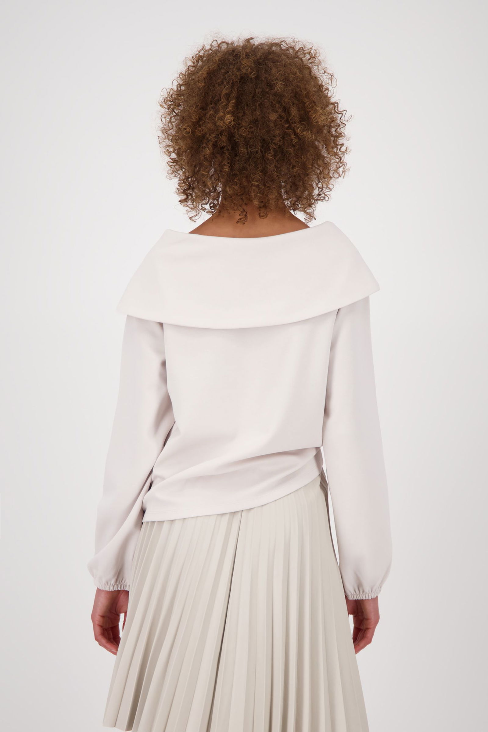 Monari | Sweatshirt, oat milk | 42 | sandshell