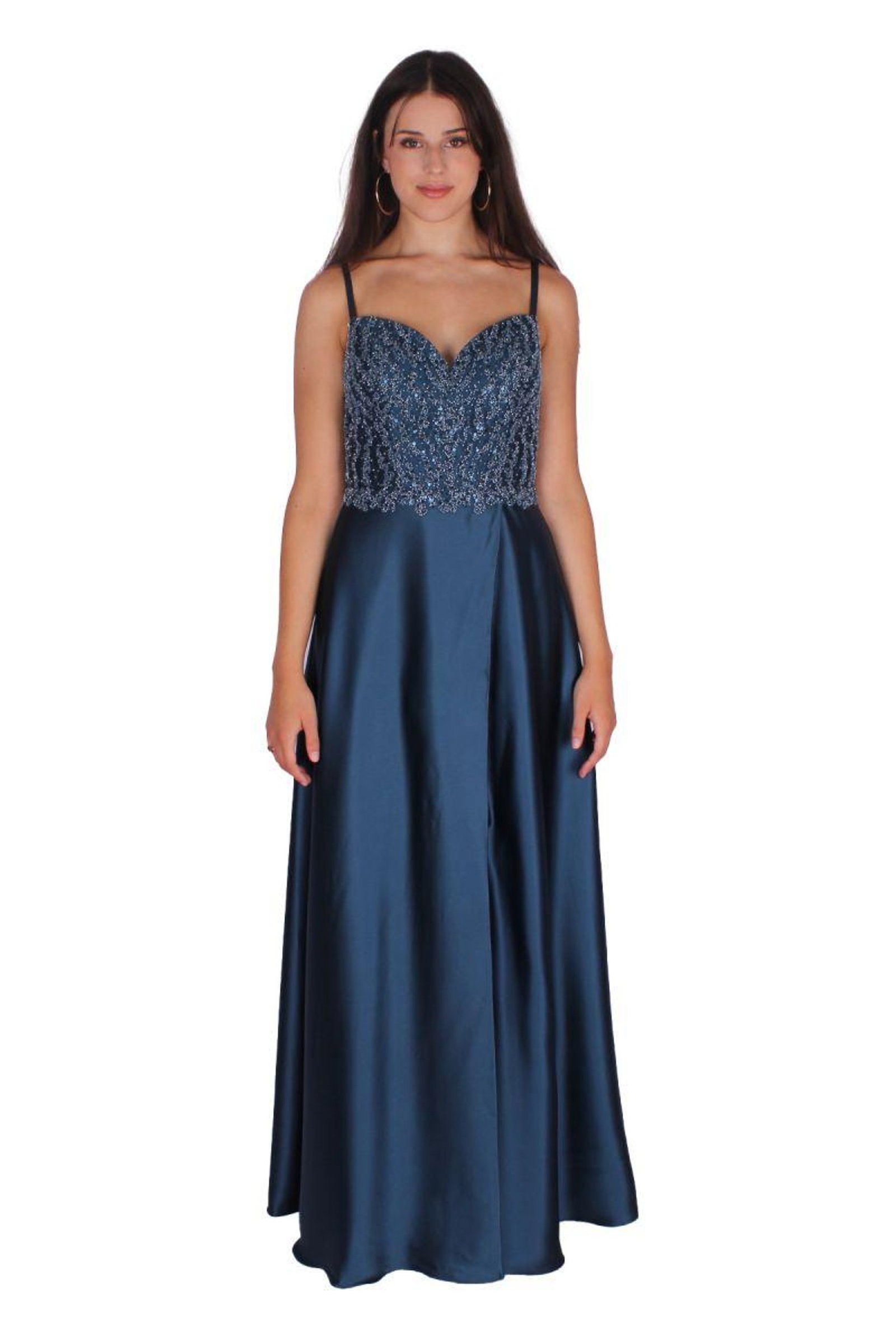 Laona Langes Kleid #1