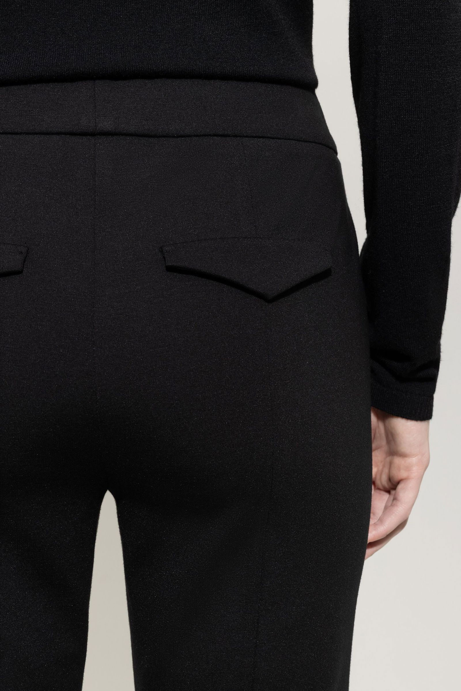  | Hose, deep black | 40 | black