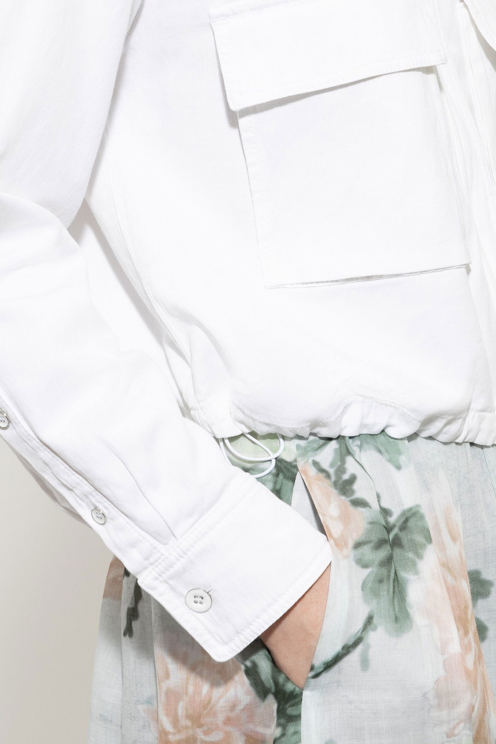 Luisa Cerano |  Luisa Cerano Kurzblazer  | 38 | white