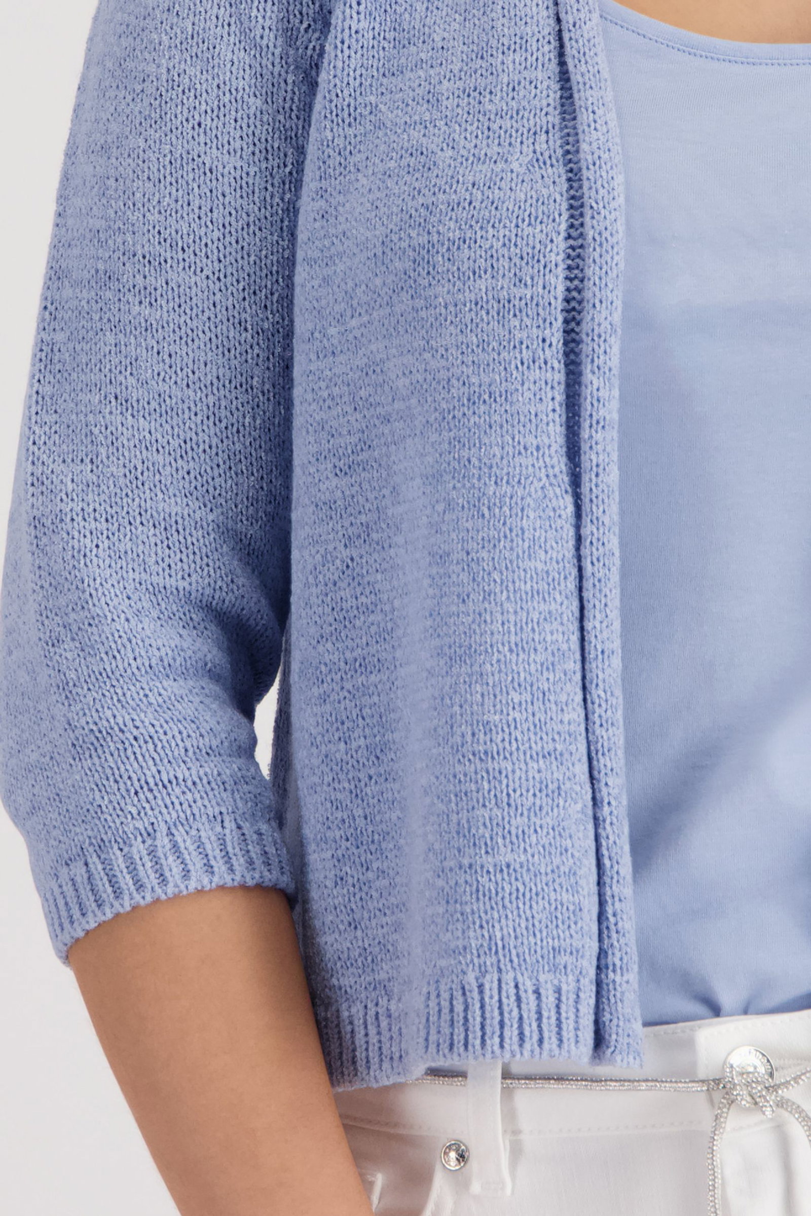 f520b691081236ef93d15e2b135f8e5e | Strickjacke, sea side | 36
