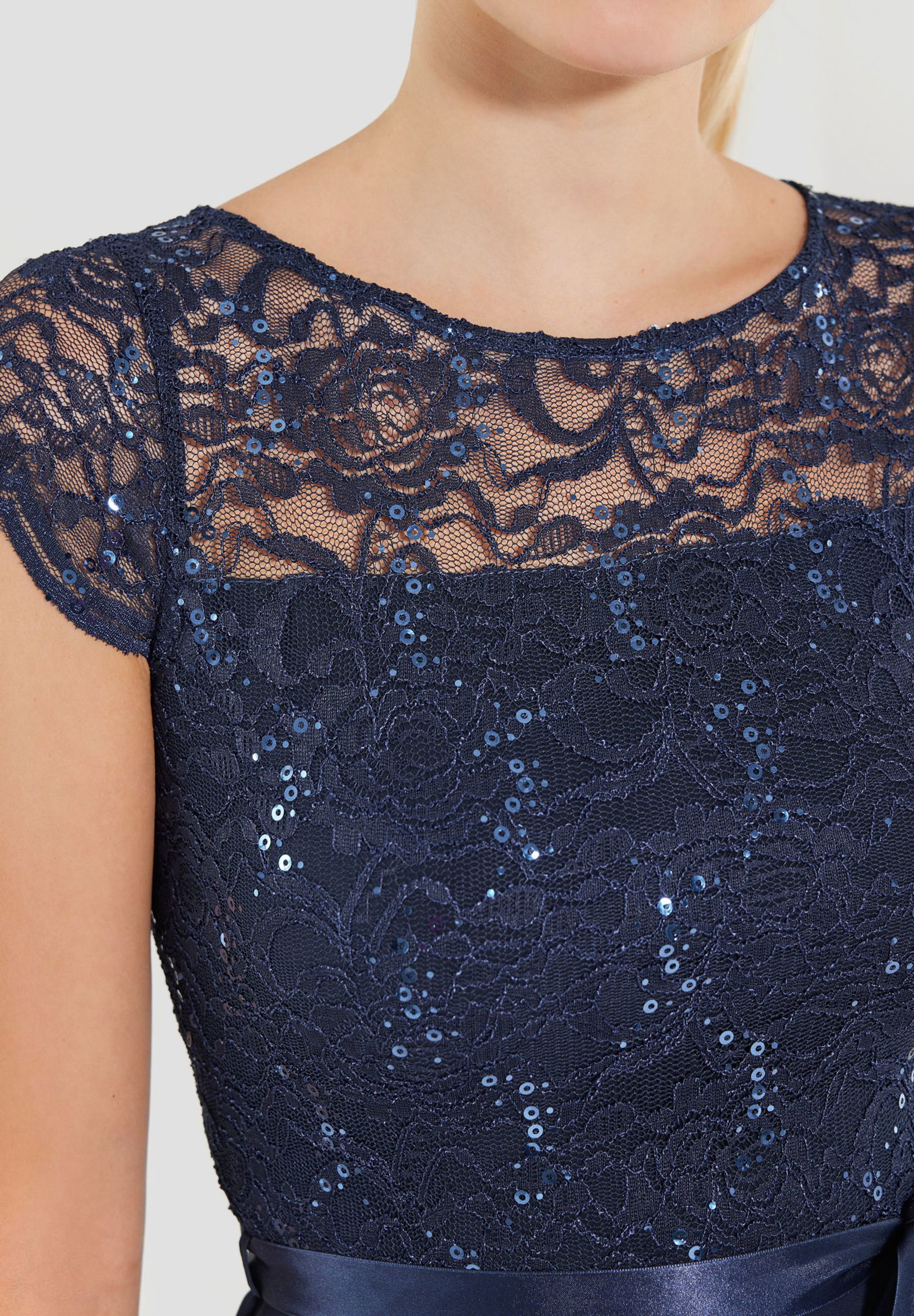 14a3cd19eb733226cd2165b9b8c4966f SWING Cocktailkleid
