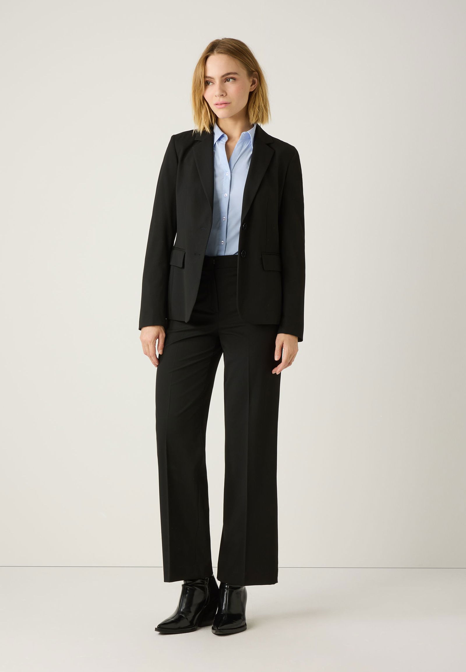 3600cdf9052b33c72bc89961a0fa8f46 More & More | More & More Businessblazer | 42 | schwarz