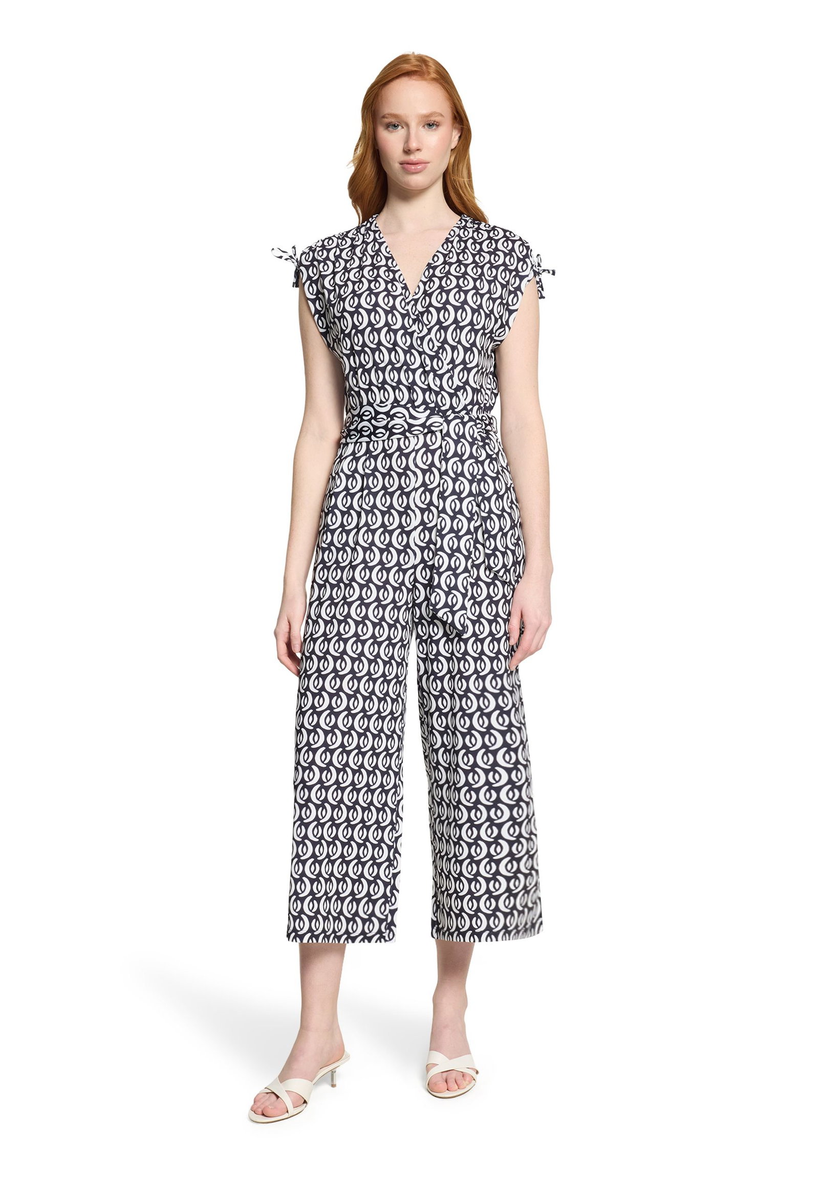 Betty Barclay |  Betty Barclay Jumpsuit  | 38 | dunkelblau/weiß
