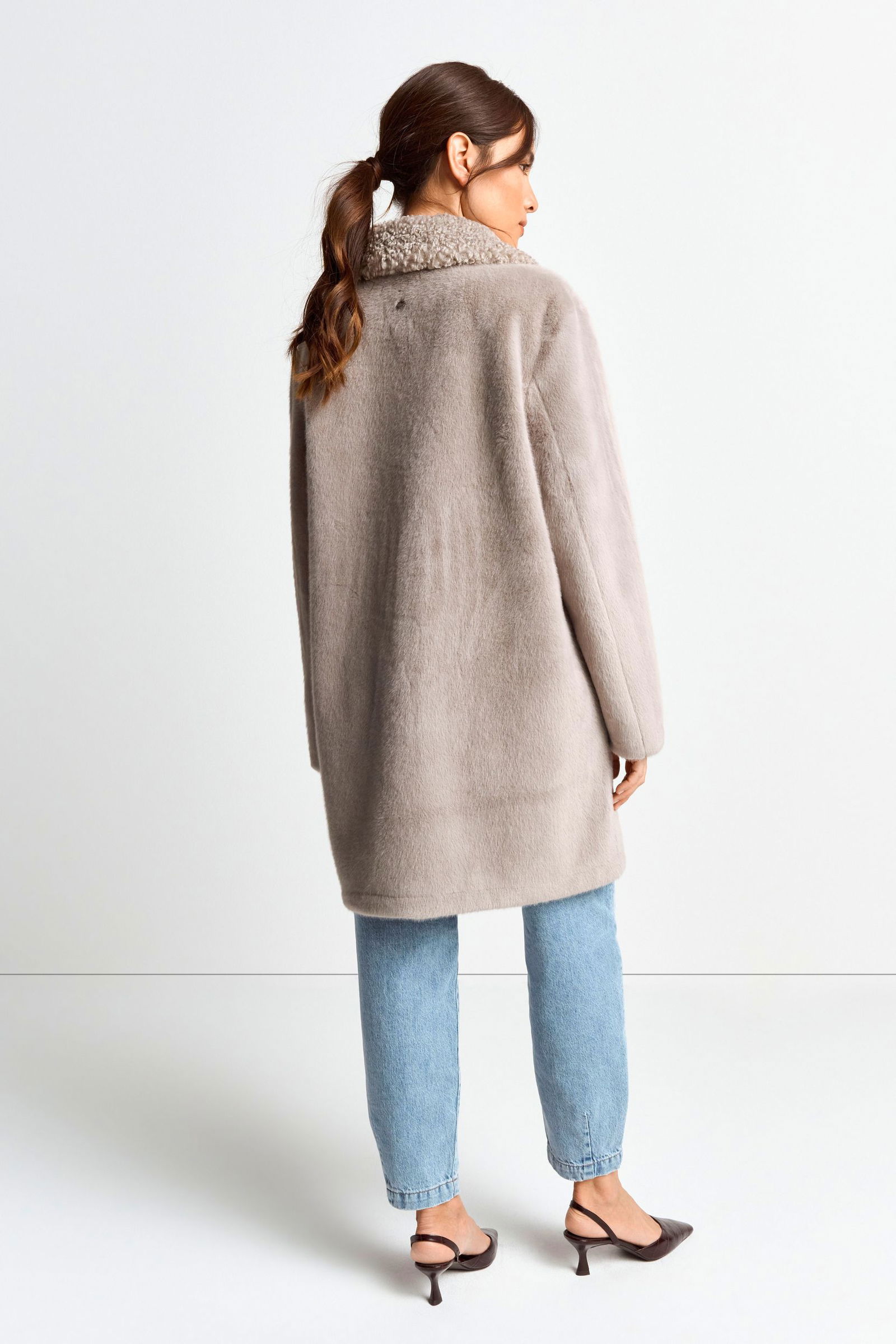 Rich & Royal | Faux fur coat | 38