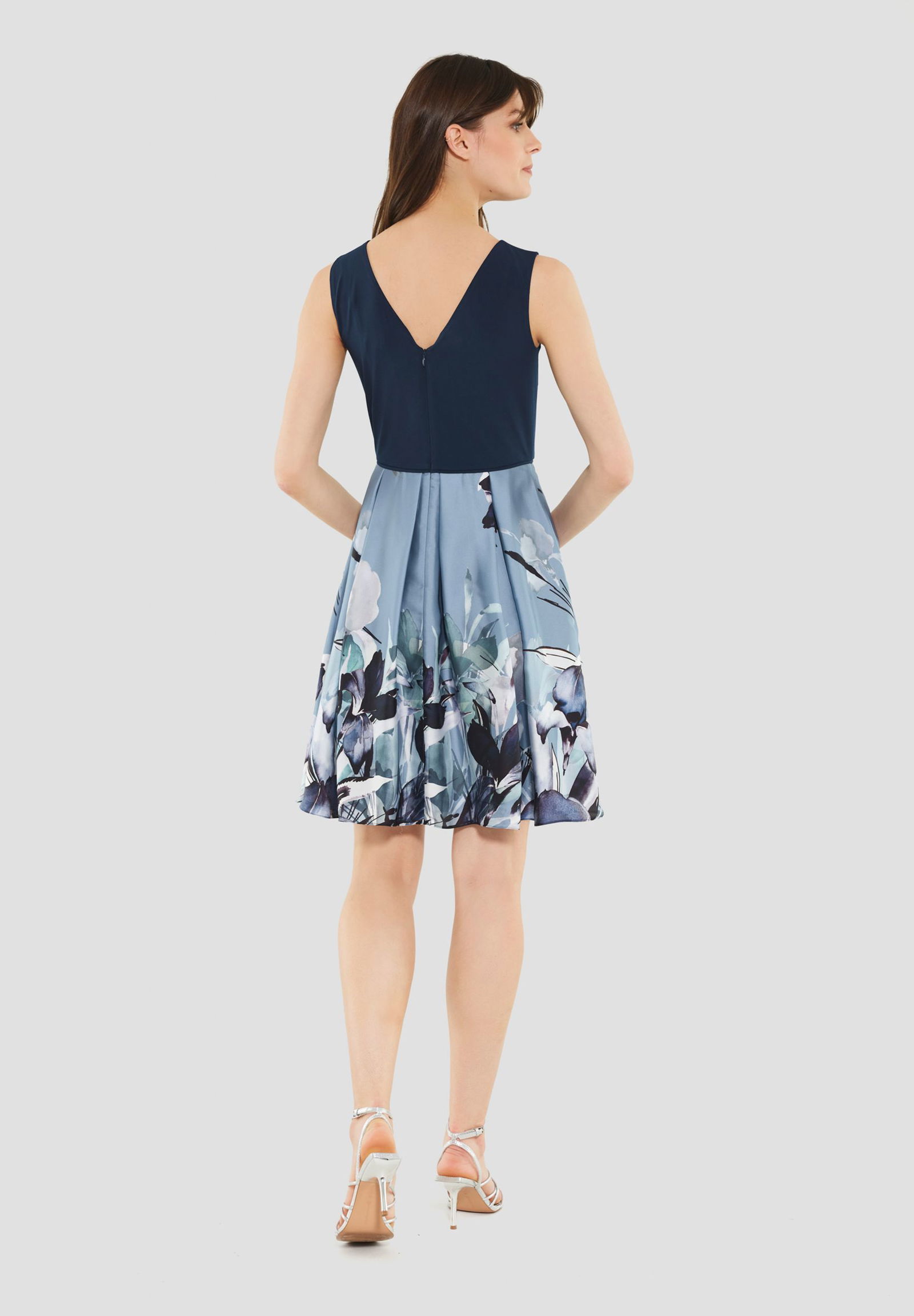 e17514d88ad992940d9dcb0d65dea96a SWING Kurzes Kleid