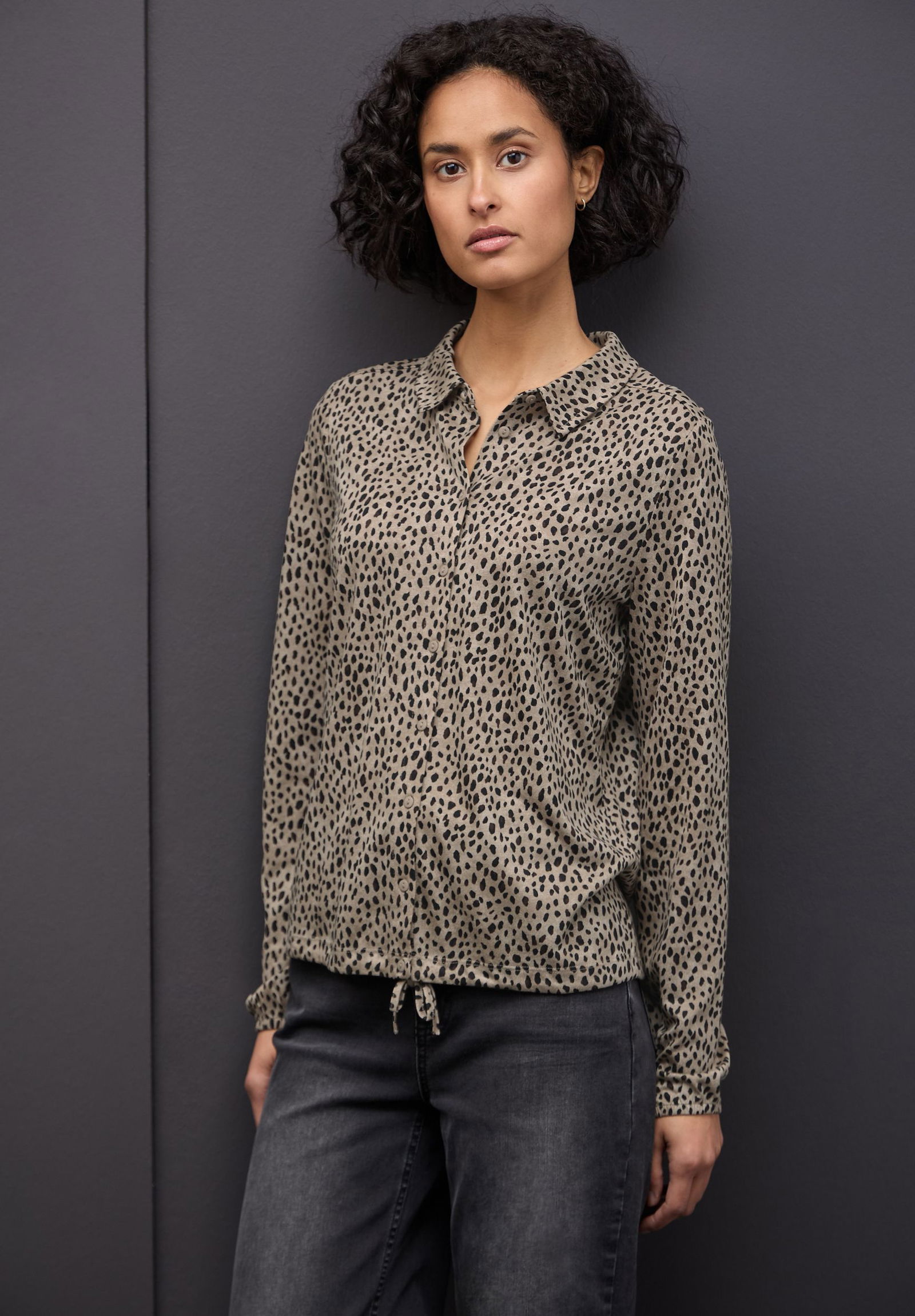  | LTD QR printed jersey blouse w, sanded beige | 42 | 4565_36871
