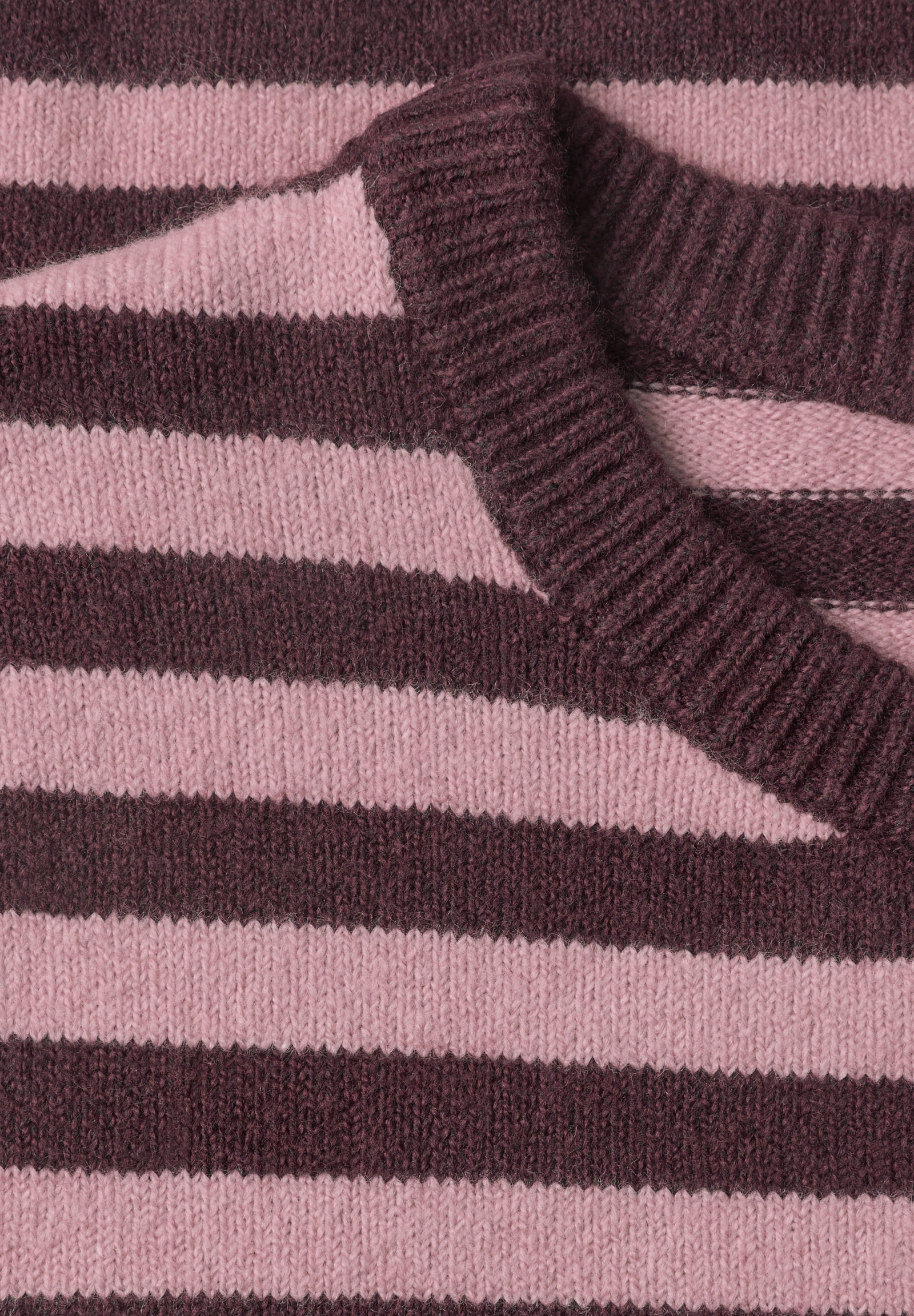 LTD QR_cosy sweater with strip, rustic rouge mel. #2