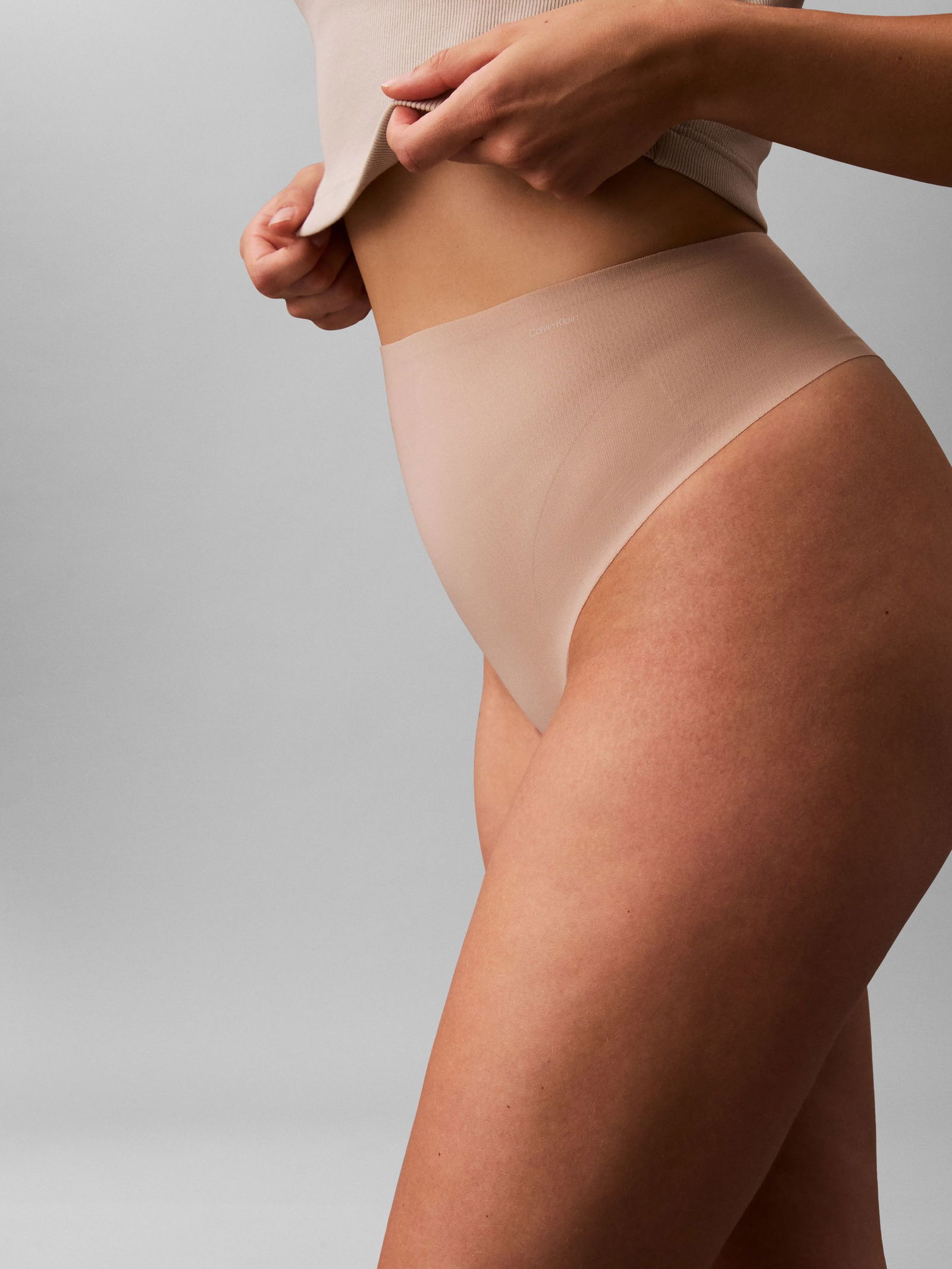 Calvin Klein |  Calvin Klein Shape-Body  | XL | cedar