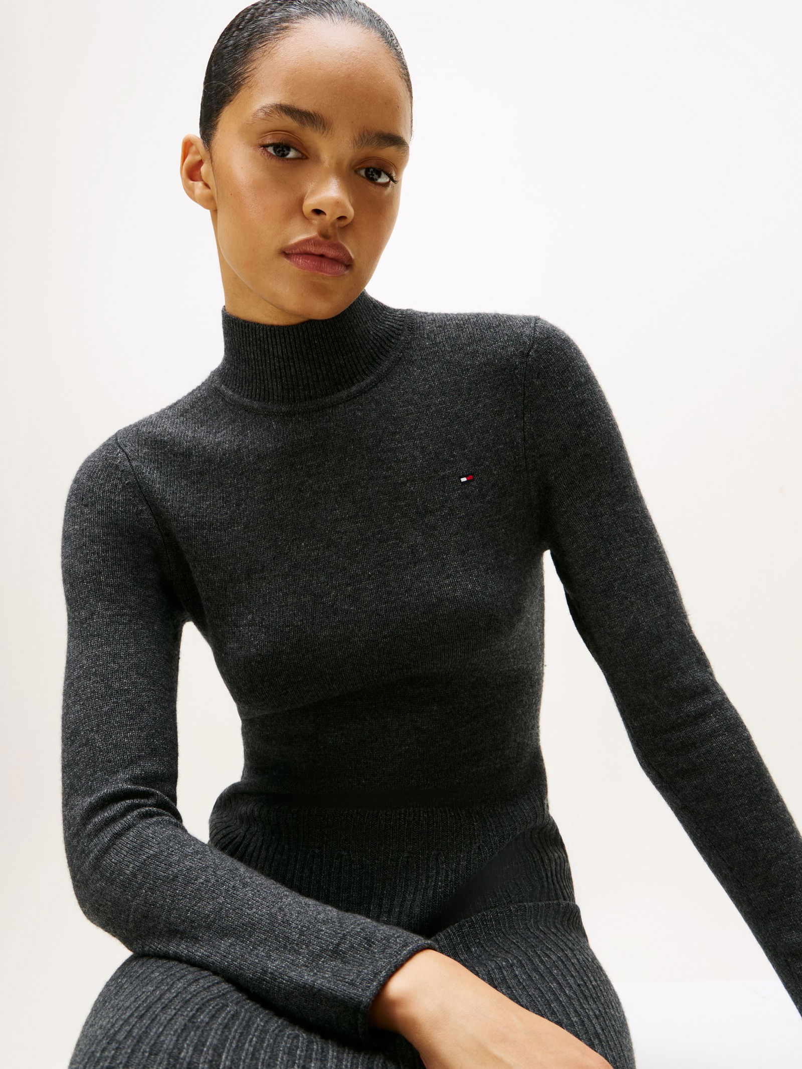 Tommy Hilfiger | SOFT WOOL LS MOCK-NK SWT DRESS | L | dark grey heather / dark night navy