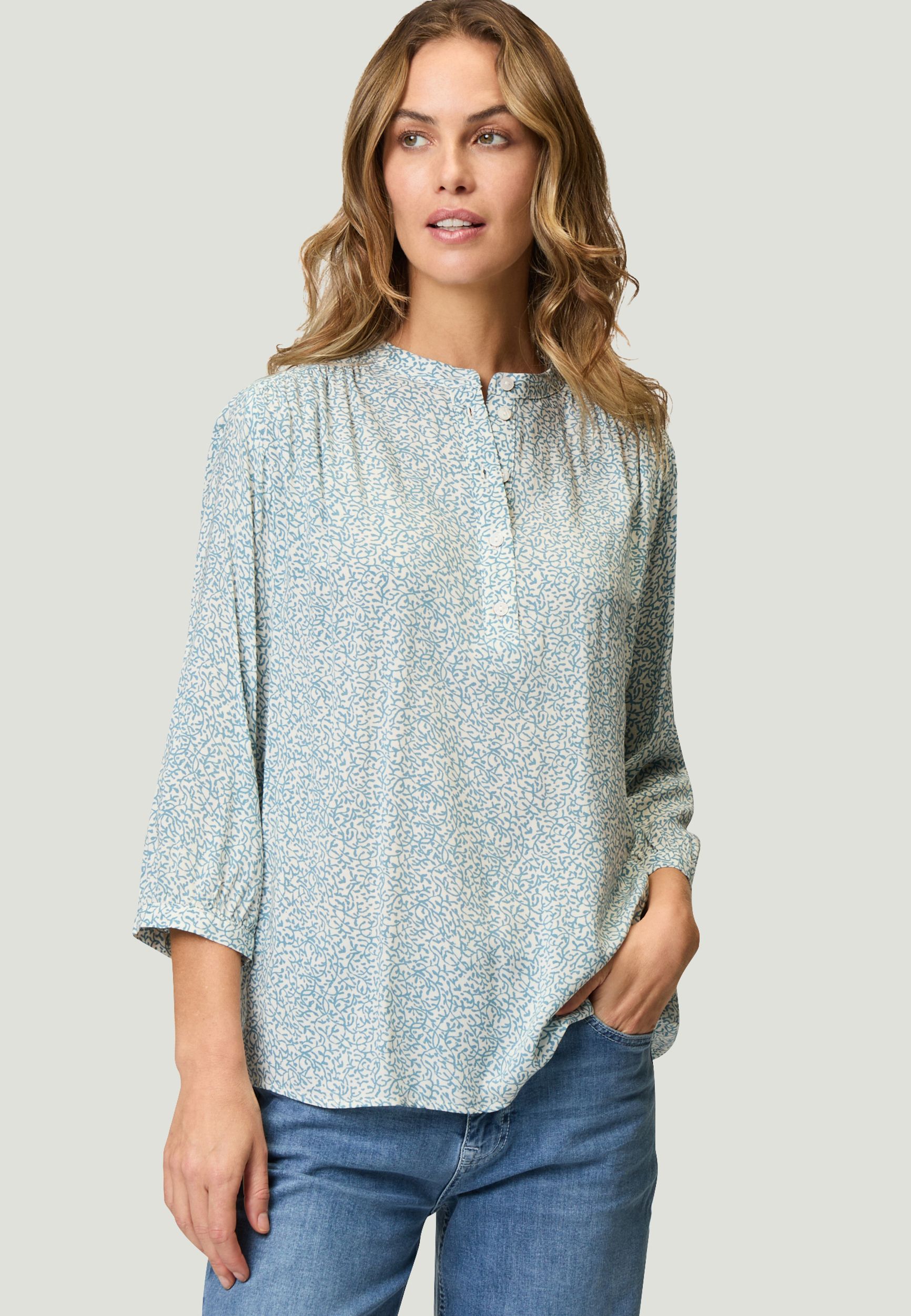 Zero |  Zero Shirt  | 34 | creamblue