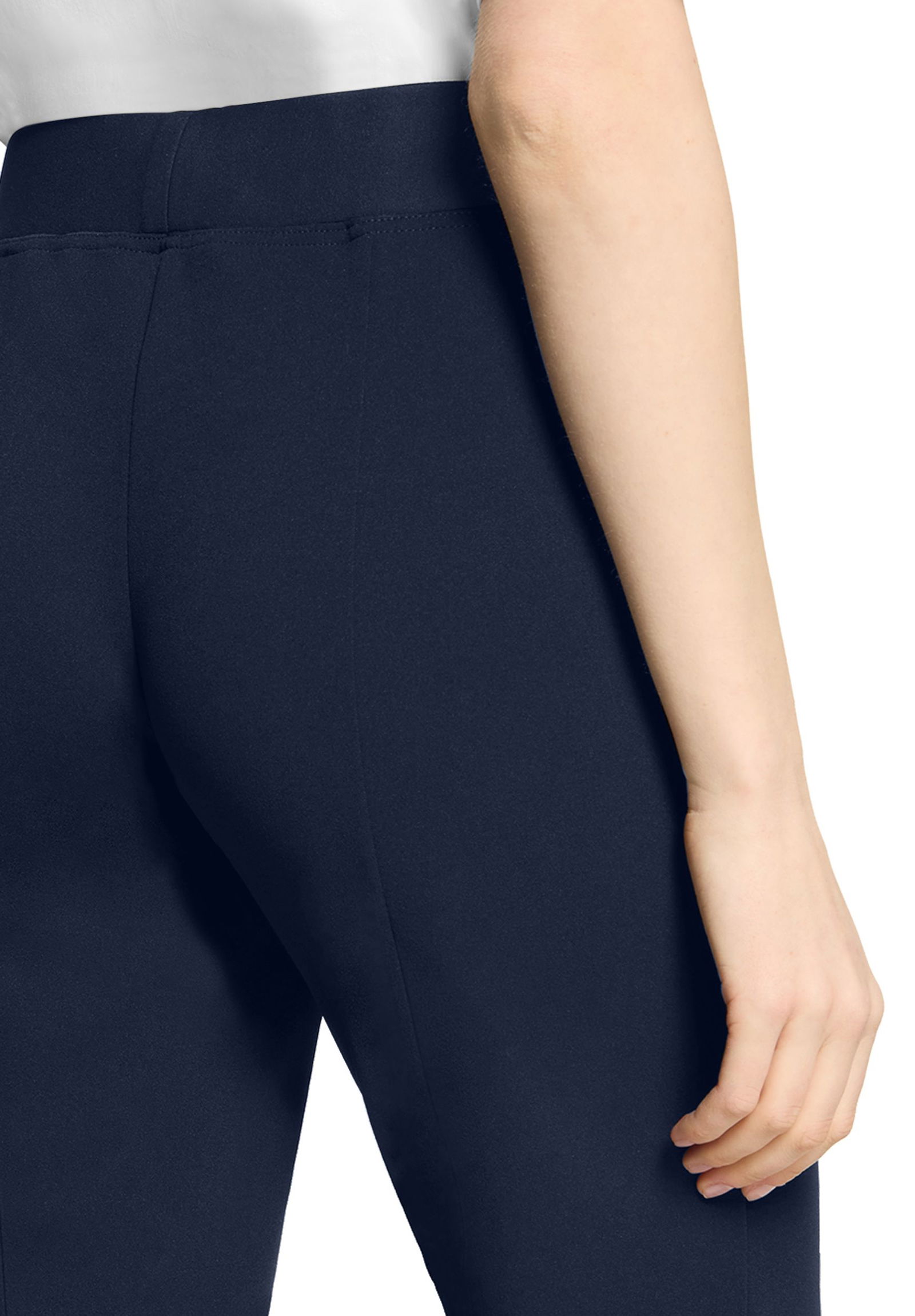 Vera Mont |  Basic-Hose | 46 | night sky