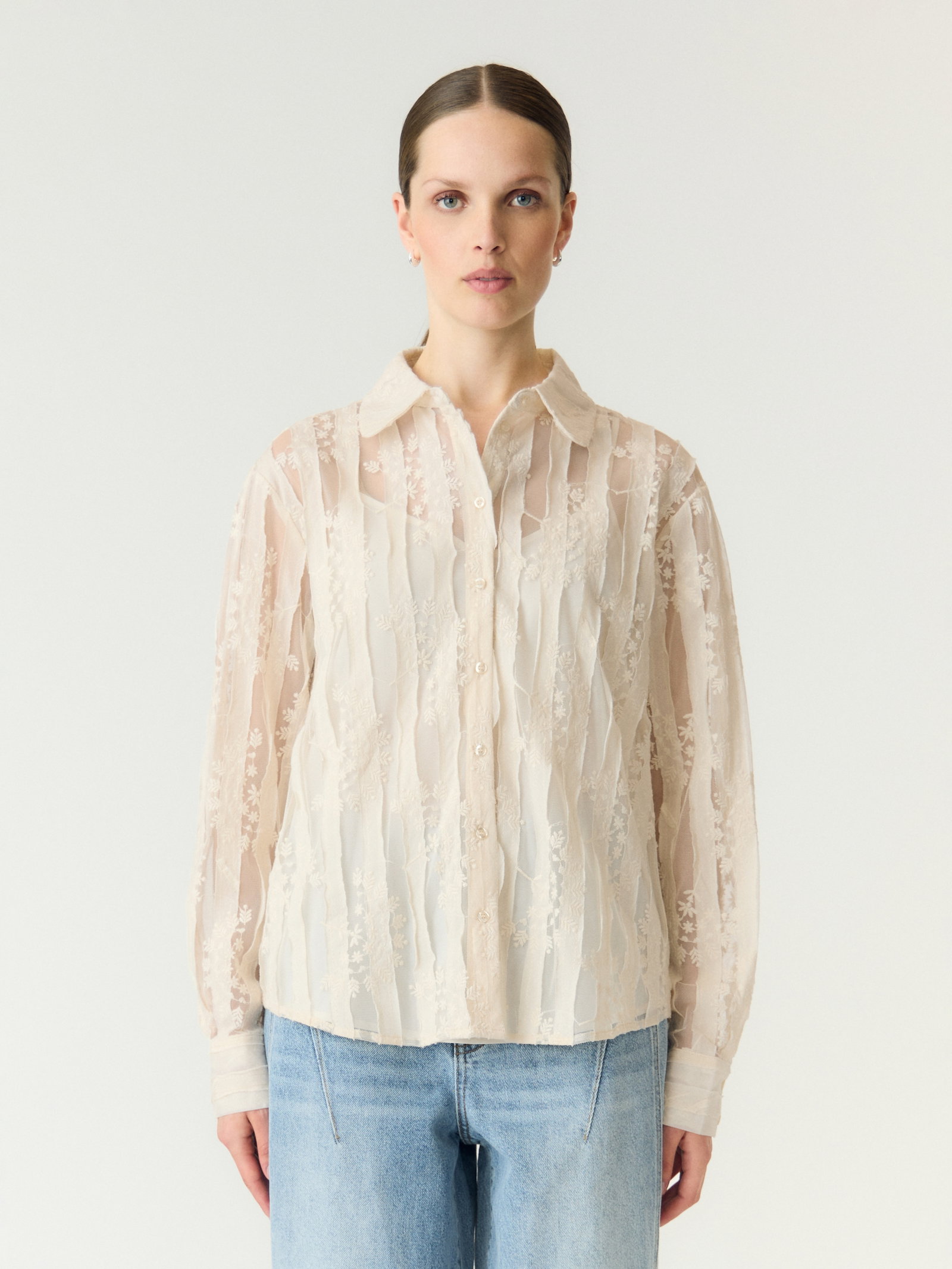 YASISABELLA LS EMB SHIRT - EX, Pristine #7