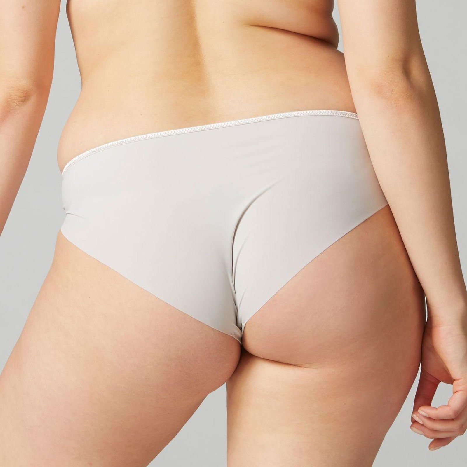 a2473e05905ba24eafedd69d1360f9d8 Simone Pérèle Slipp "Andora"