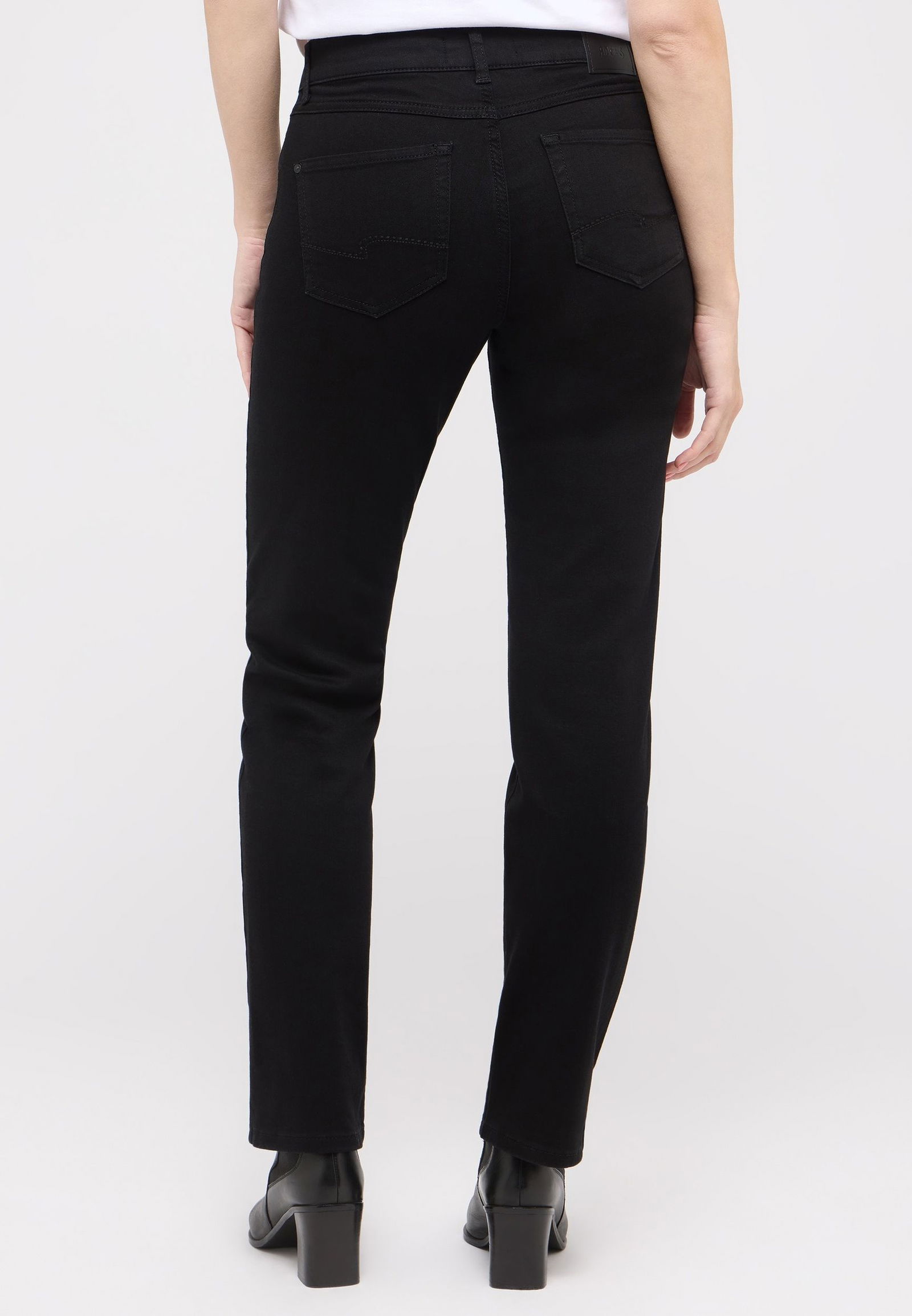 Angels | Angels Straight Leg Jeans "Dolly 3.0" | 44/32 | black