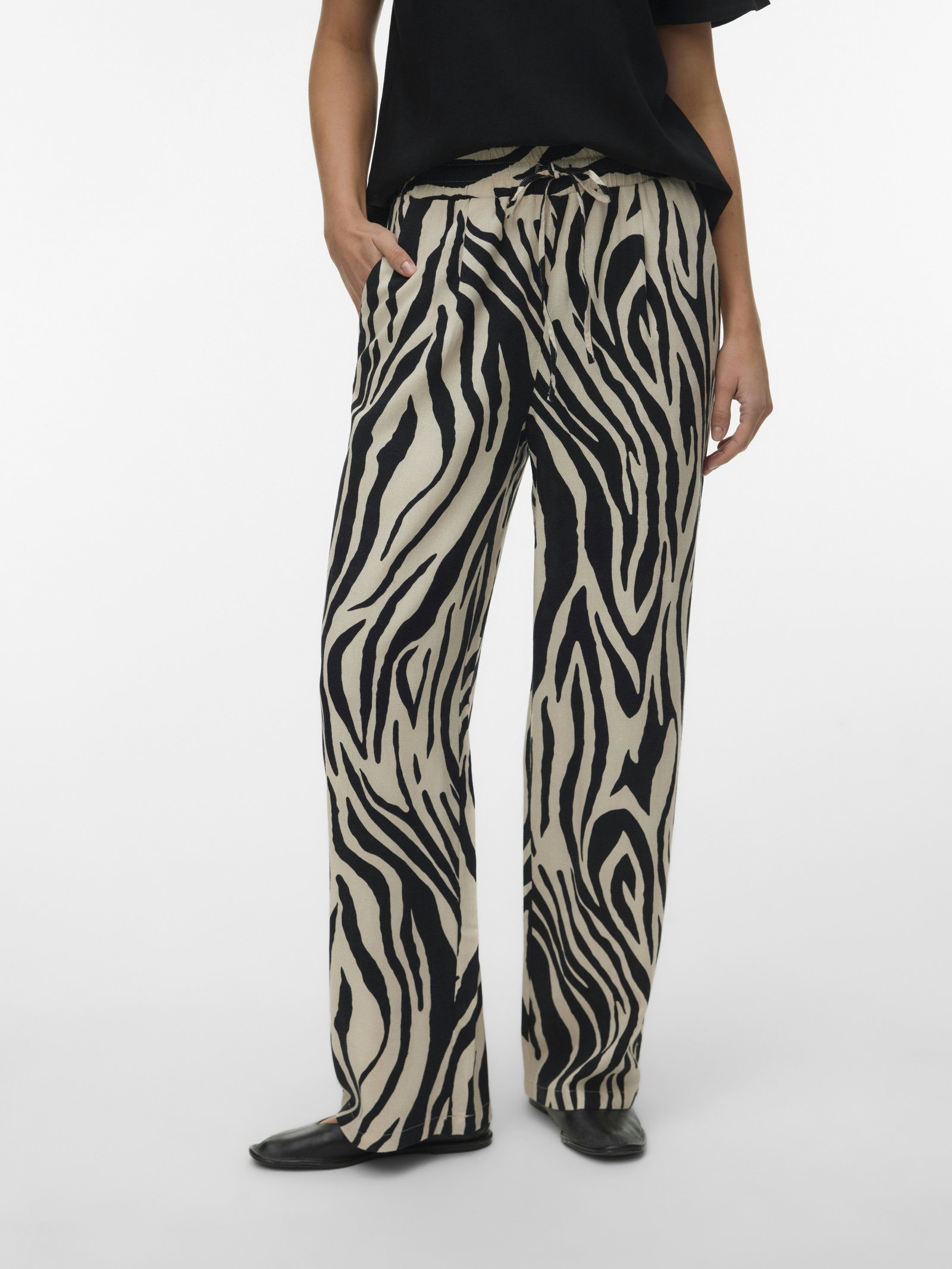 VMJESMILO HW WIDE PANTS WVN NOOS, Silver Lining/Sina Zebra Black #4