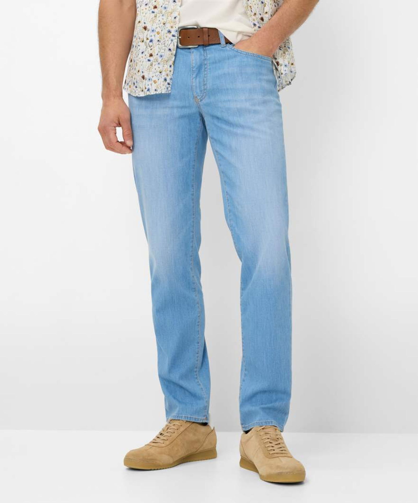 Brax |  Brax Straight Leg Jeans  | 36/32 | blush blue