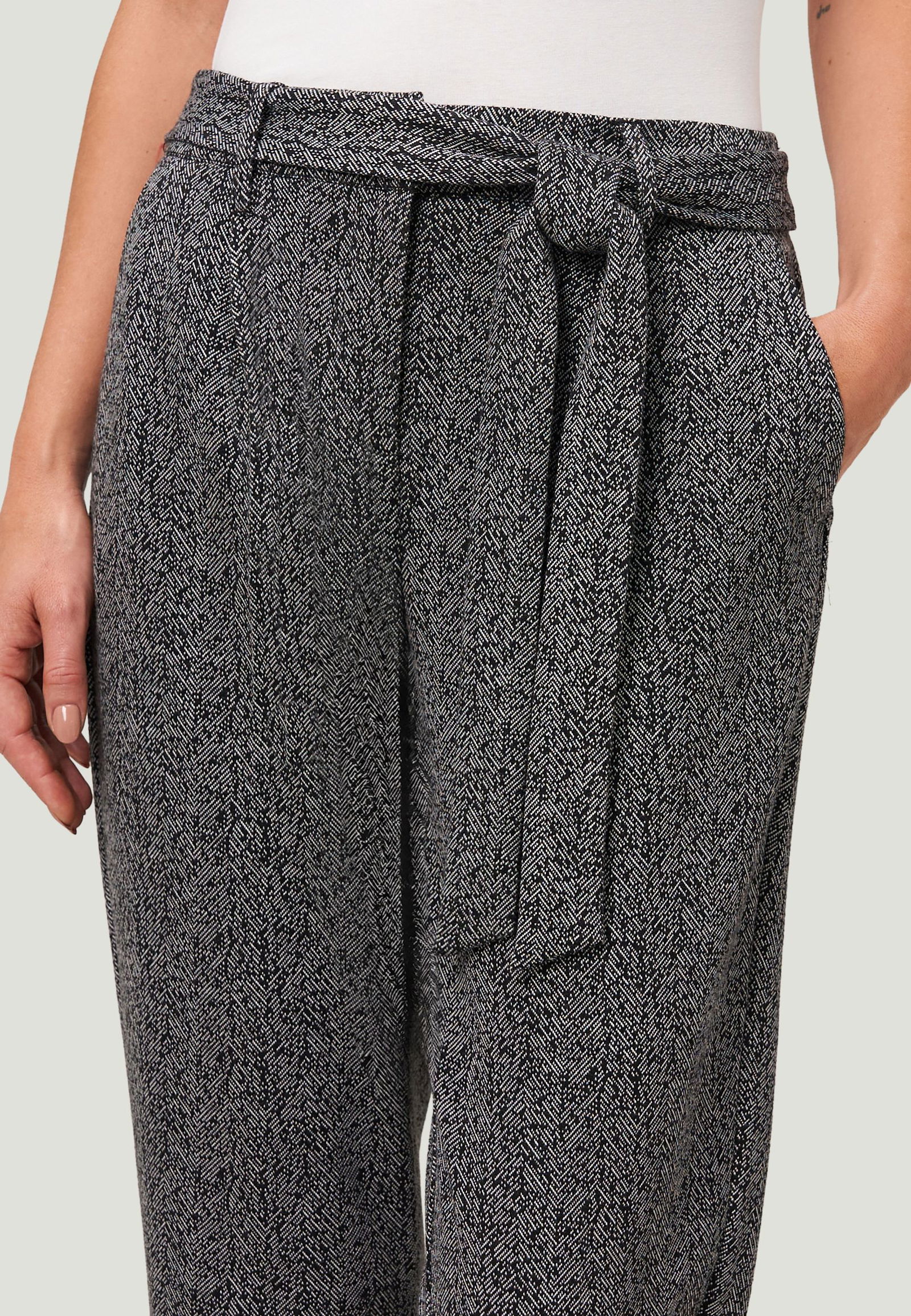 Zero | Zero Schmale Hose | 42 | blackcream