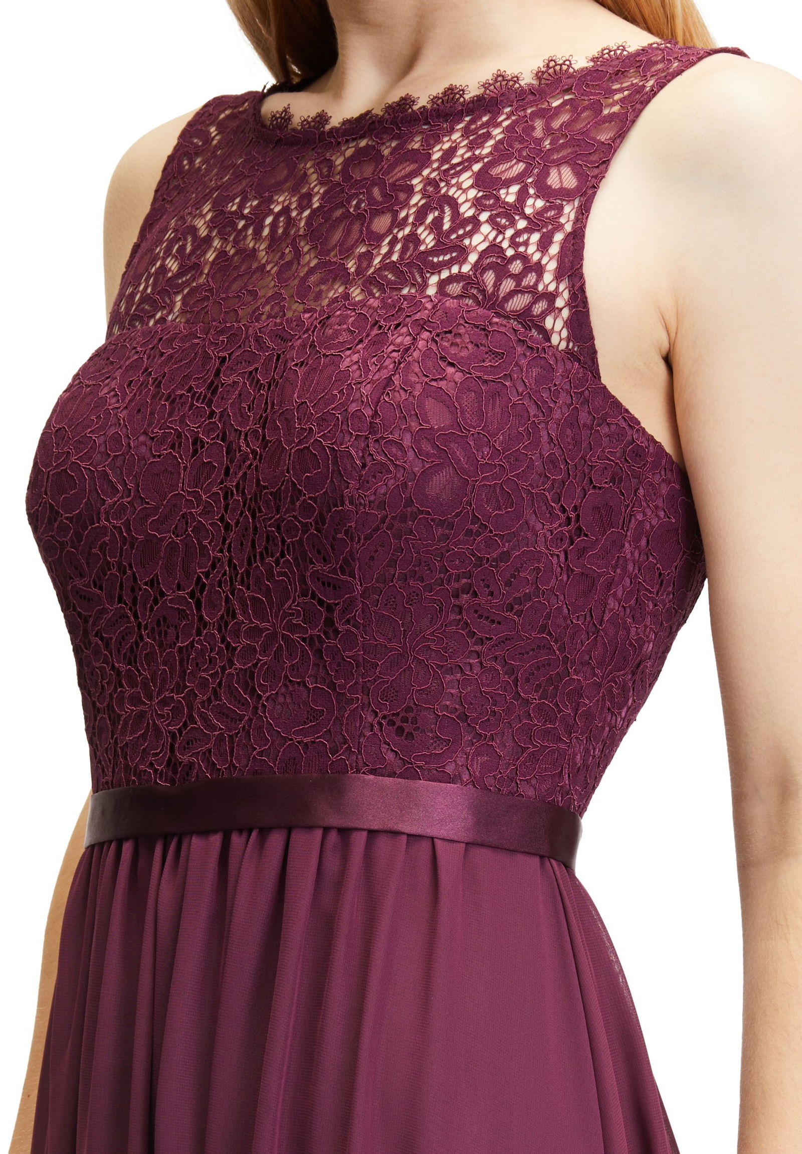4106950f186d935997882fedb1c7eac2 Suddenly Princess Langes Kleid