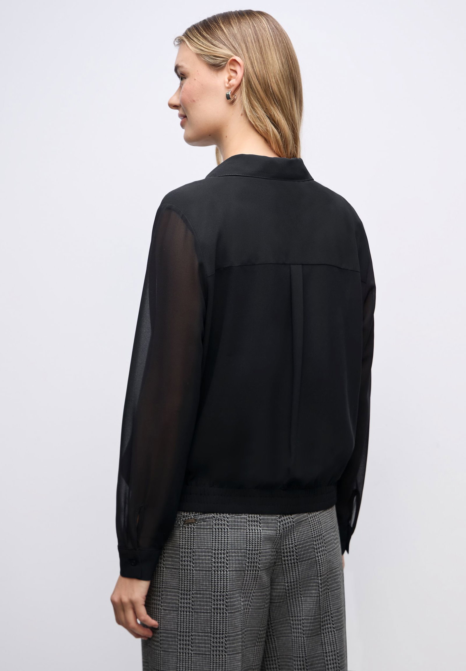 d6251abe4044ad3373c0ab9e7d0fba79 | Chiffon buttoned shirtcollar b, Black | 42 | black