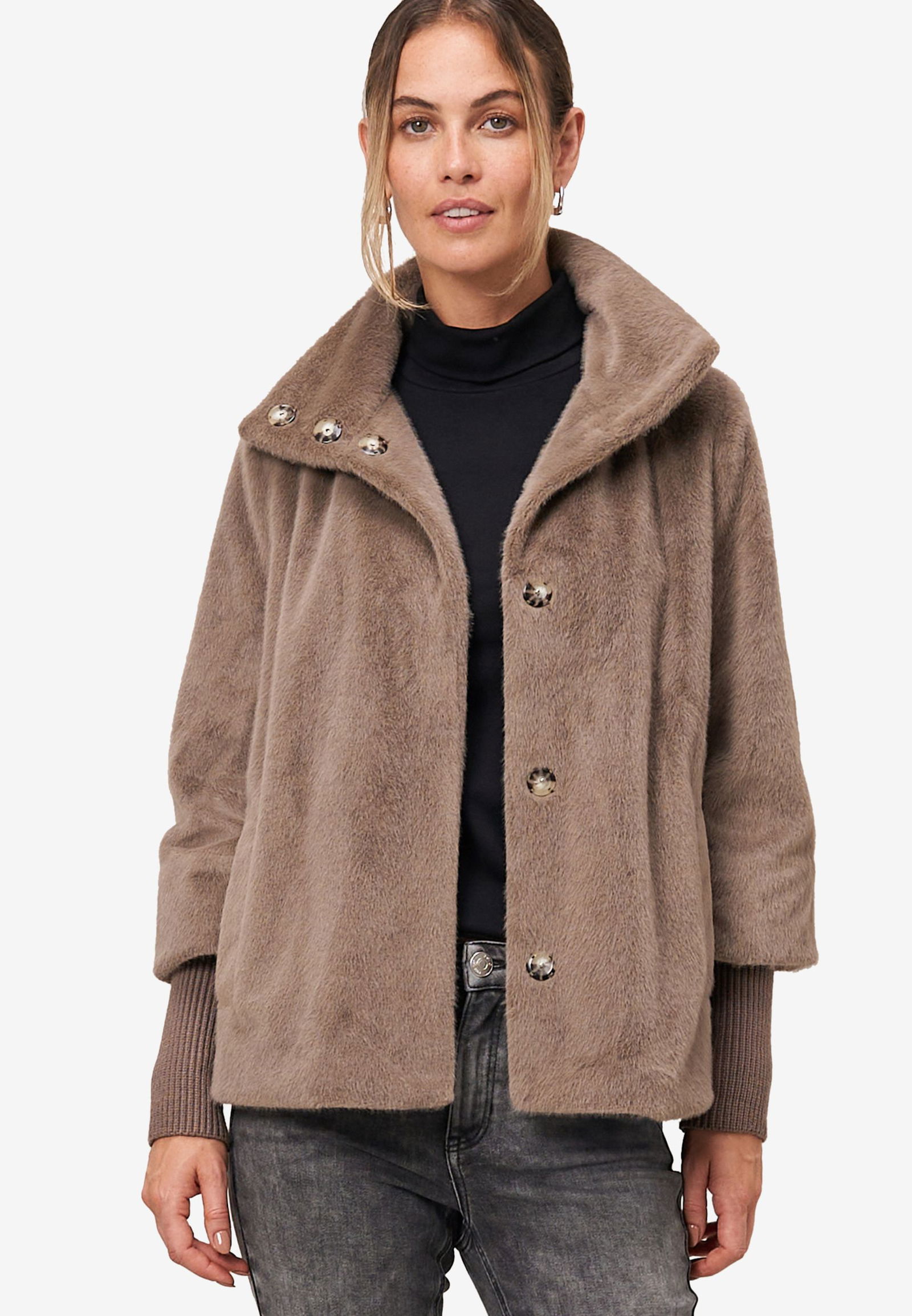 Zero |  Zero Fellimitat-Jacke | 34 | eggnog