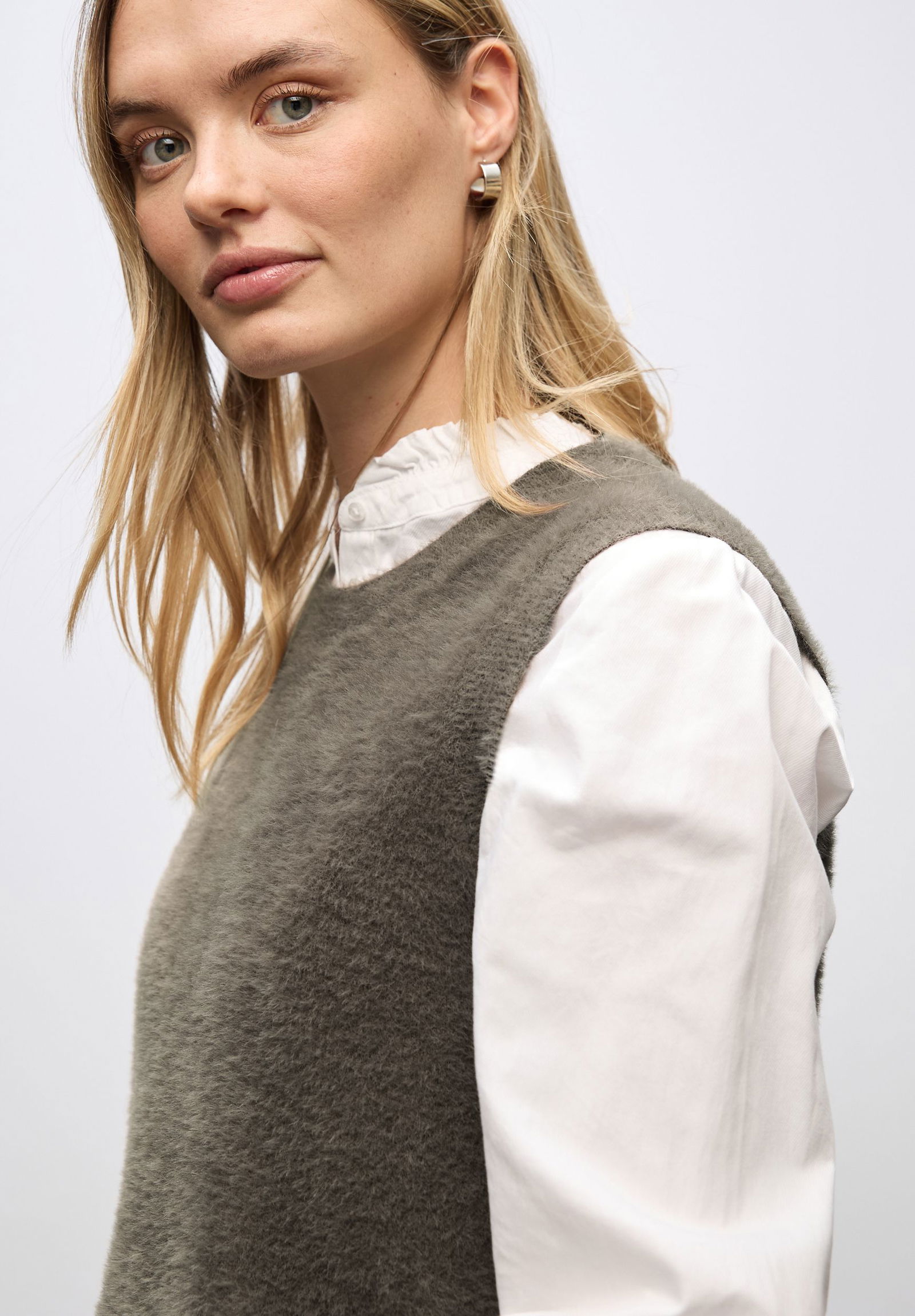  | Ärmelloser Pullover | 36 | 4565_16762