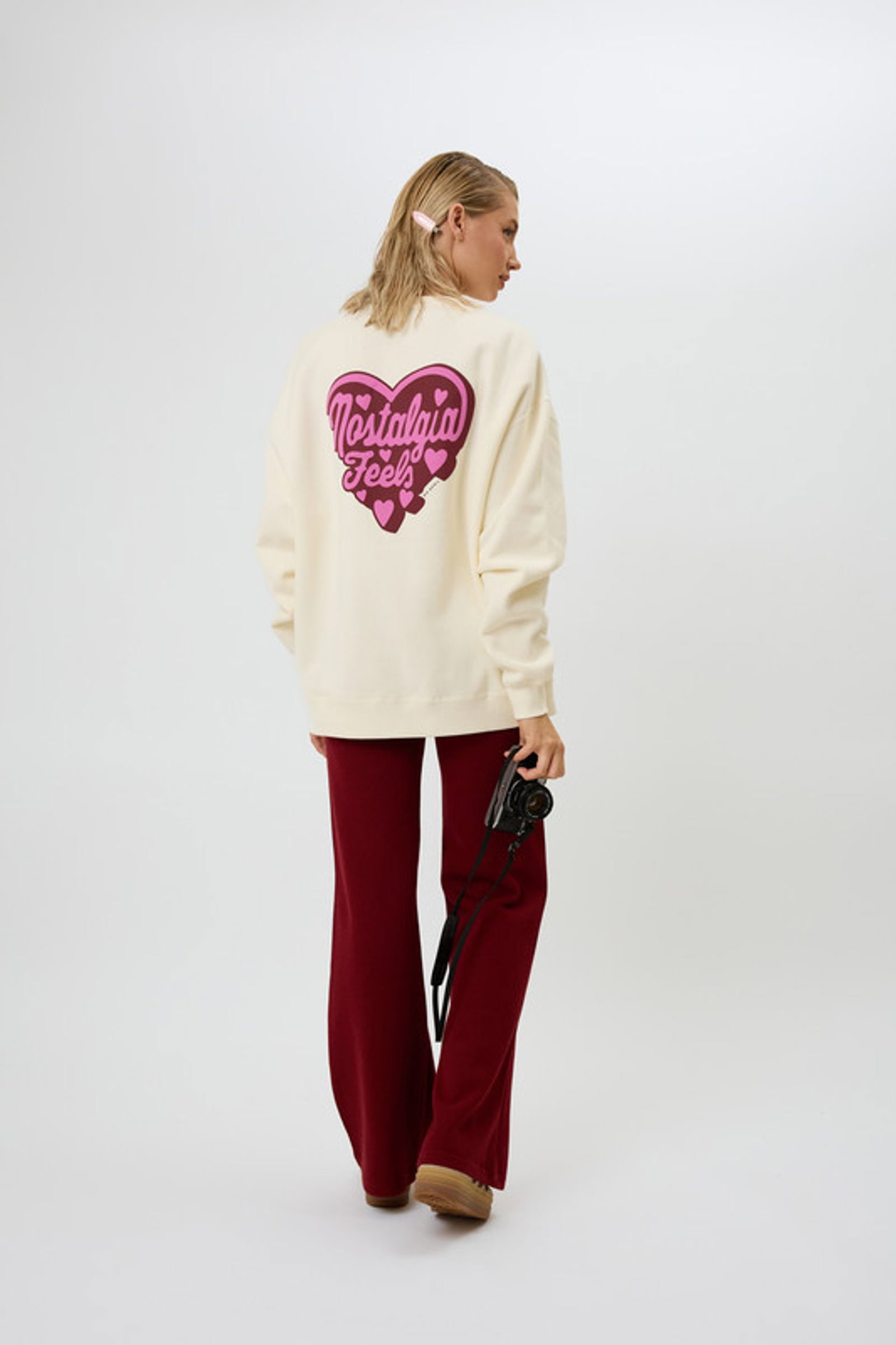 Oh April Sweater "Nostalgia Heart" #2