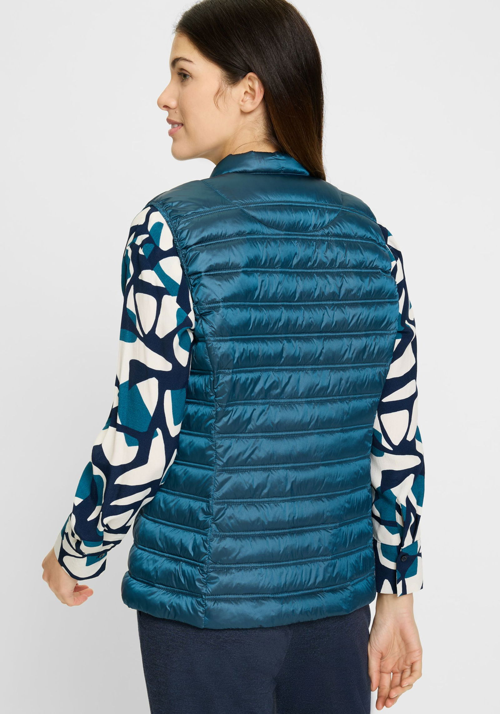 78427e7326fae0c9366a9dba6f0dd68d | Vest Outdoor | 44 | 72401_40294
