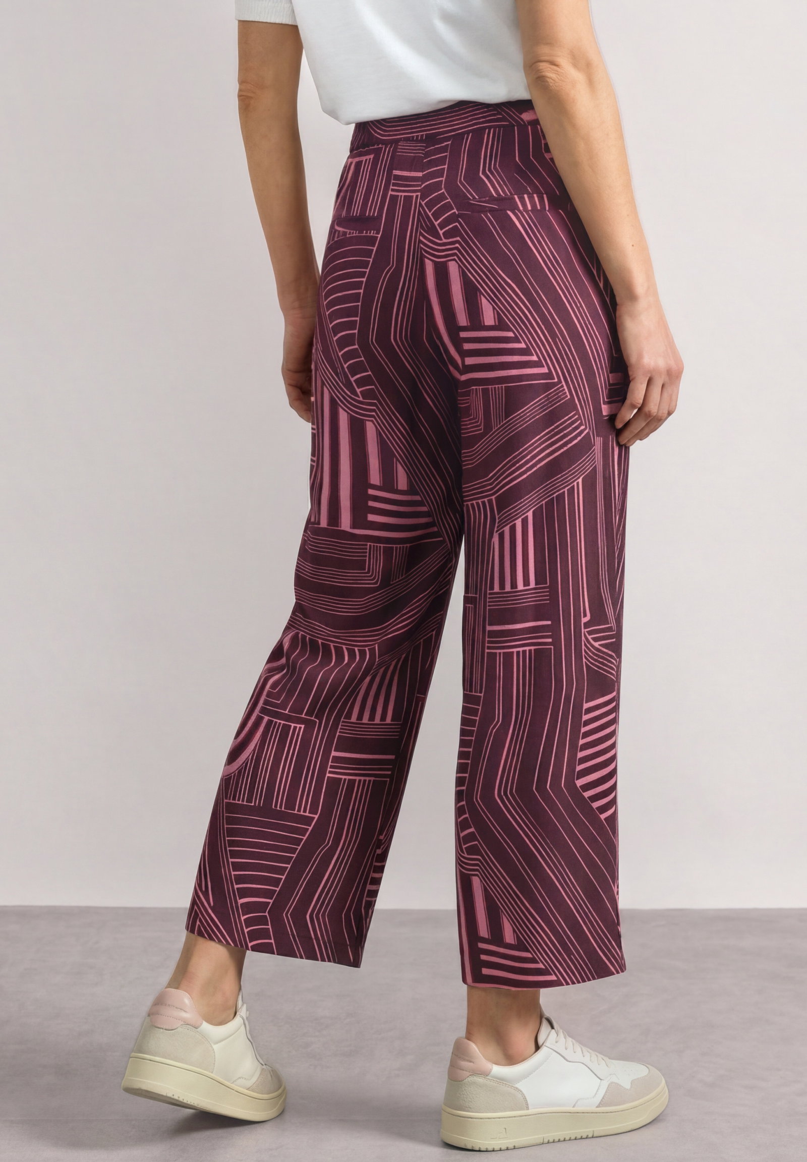 Style LTD QR Emee HW AOP, blush berry #4