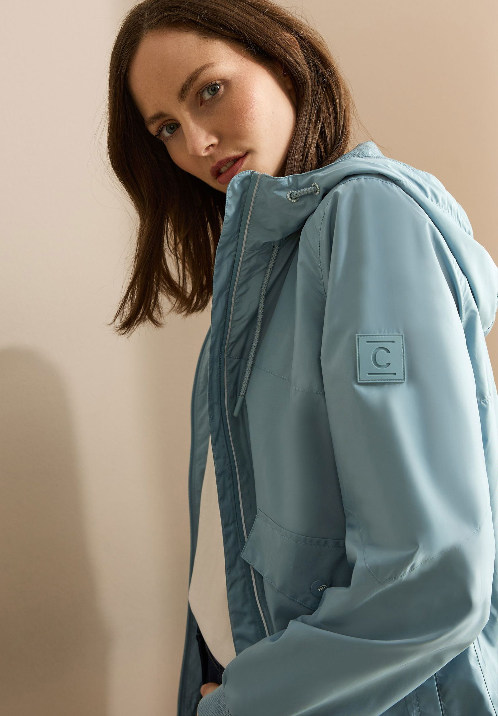  |  Windbreaker w. flap pockets, dark navy blue | L