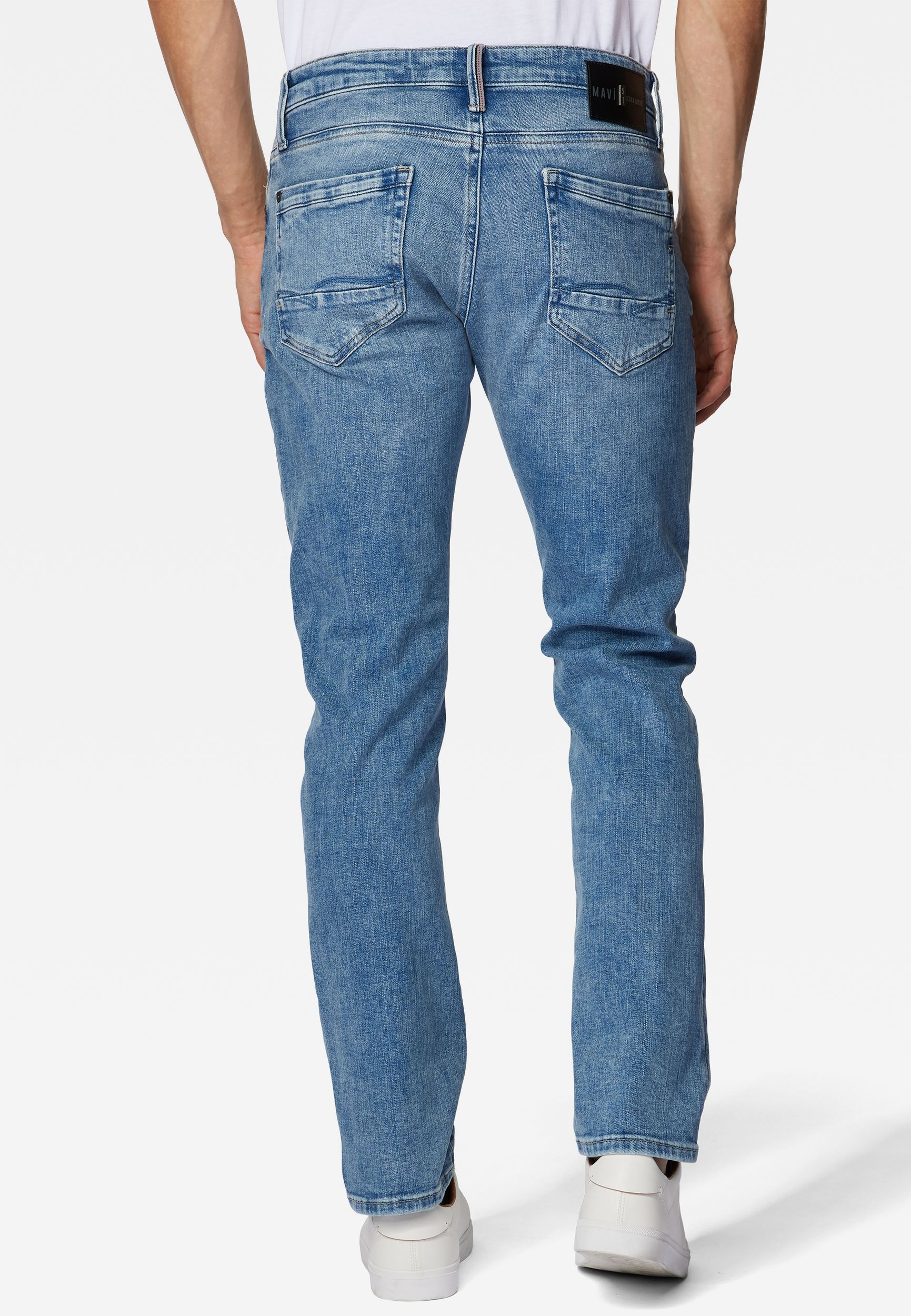 Mavi |  Mavi Straight Leg Jeans  | 31/34 | lt brushed ultra move