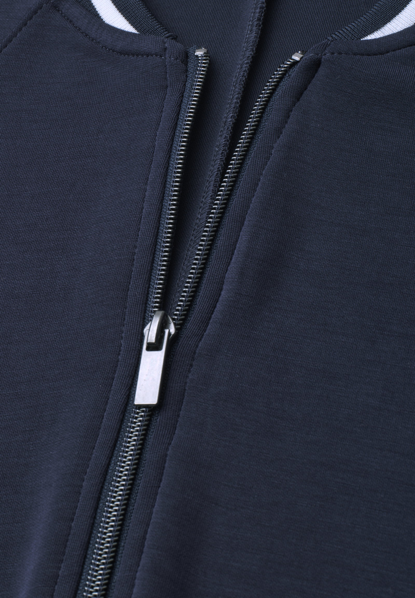 LTD QR silk look jacket w.kick, darkest blue #2