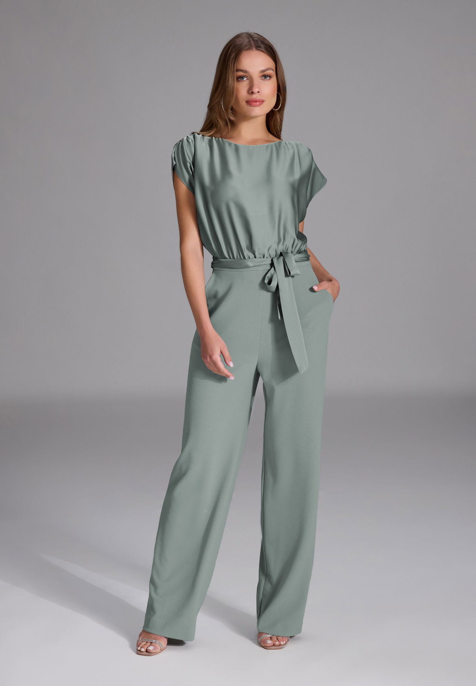 8aa25516efc28f6438499d3ddfe8f0b7 SWING | SWING Overall | 38 | soft green