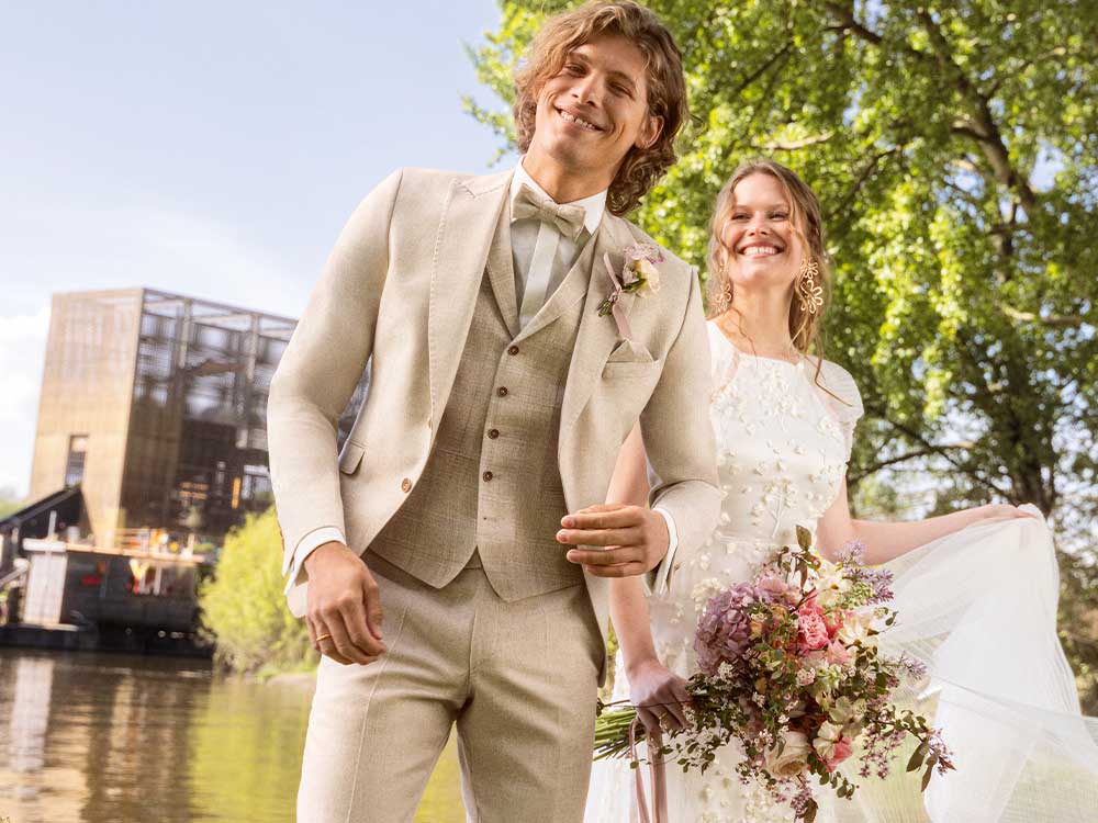 Kategorie-herrenanzuege4-modehausheinze-waldeckfrankenberg-royrobson Herren Cocktail und Partymode Mann im Anzug