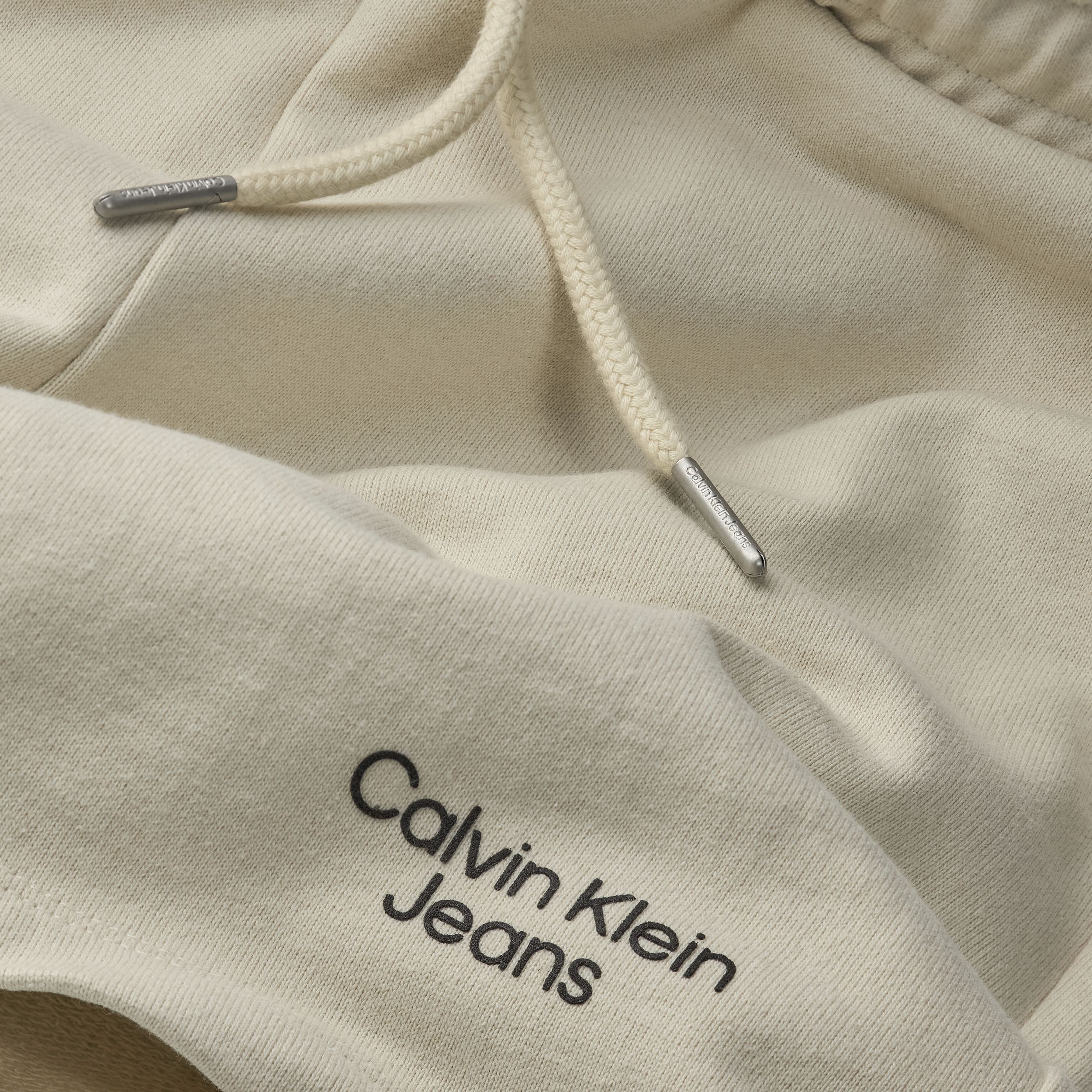 STACKED LOGO RELAXED SHORTS